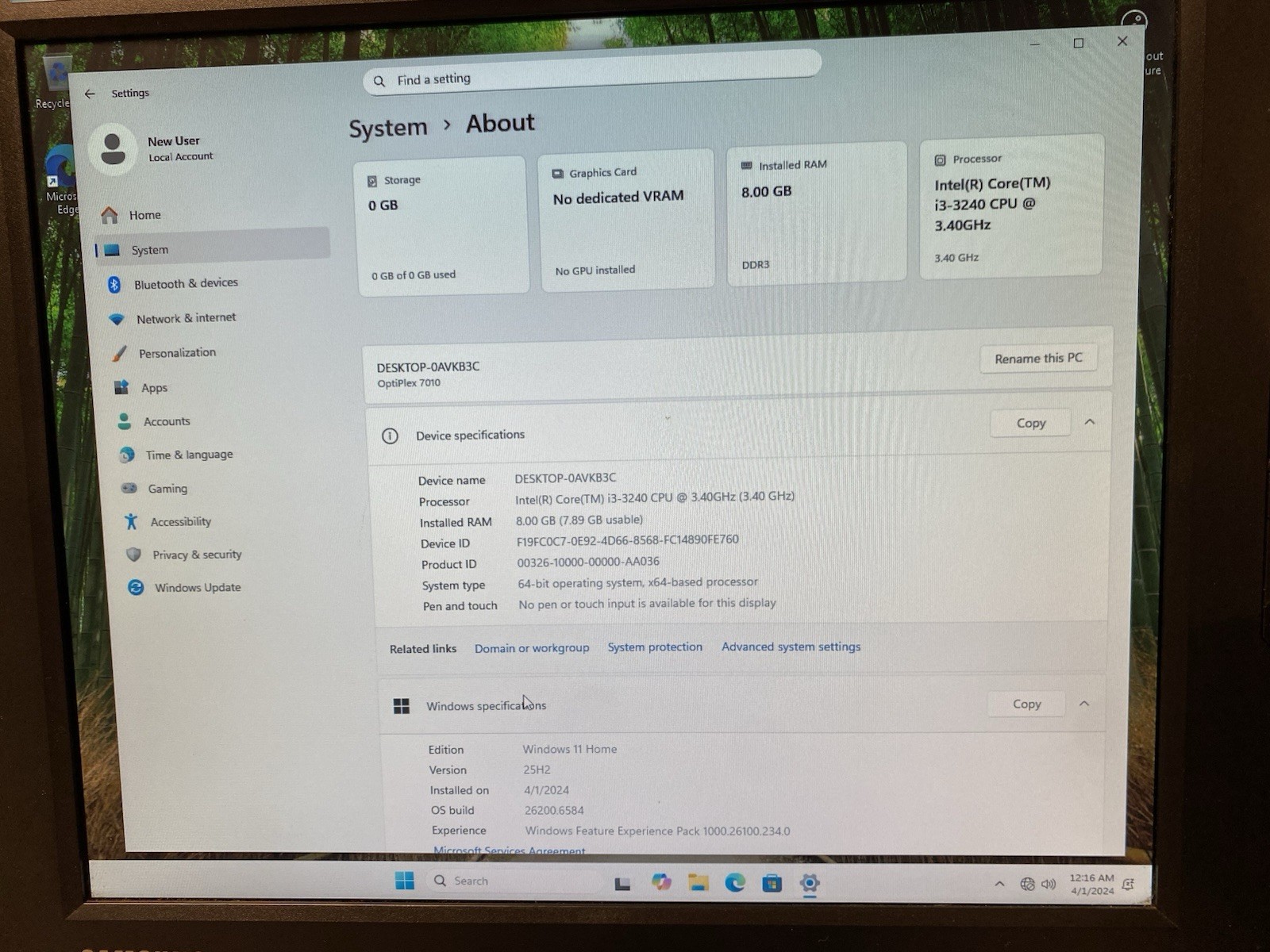 Dell OptiPlex 7010 SFF D03S i3-3.4 GHz 8GB RAM , 1 TB Hard Drive, Windows 11 Ho