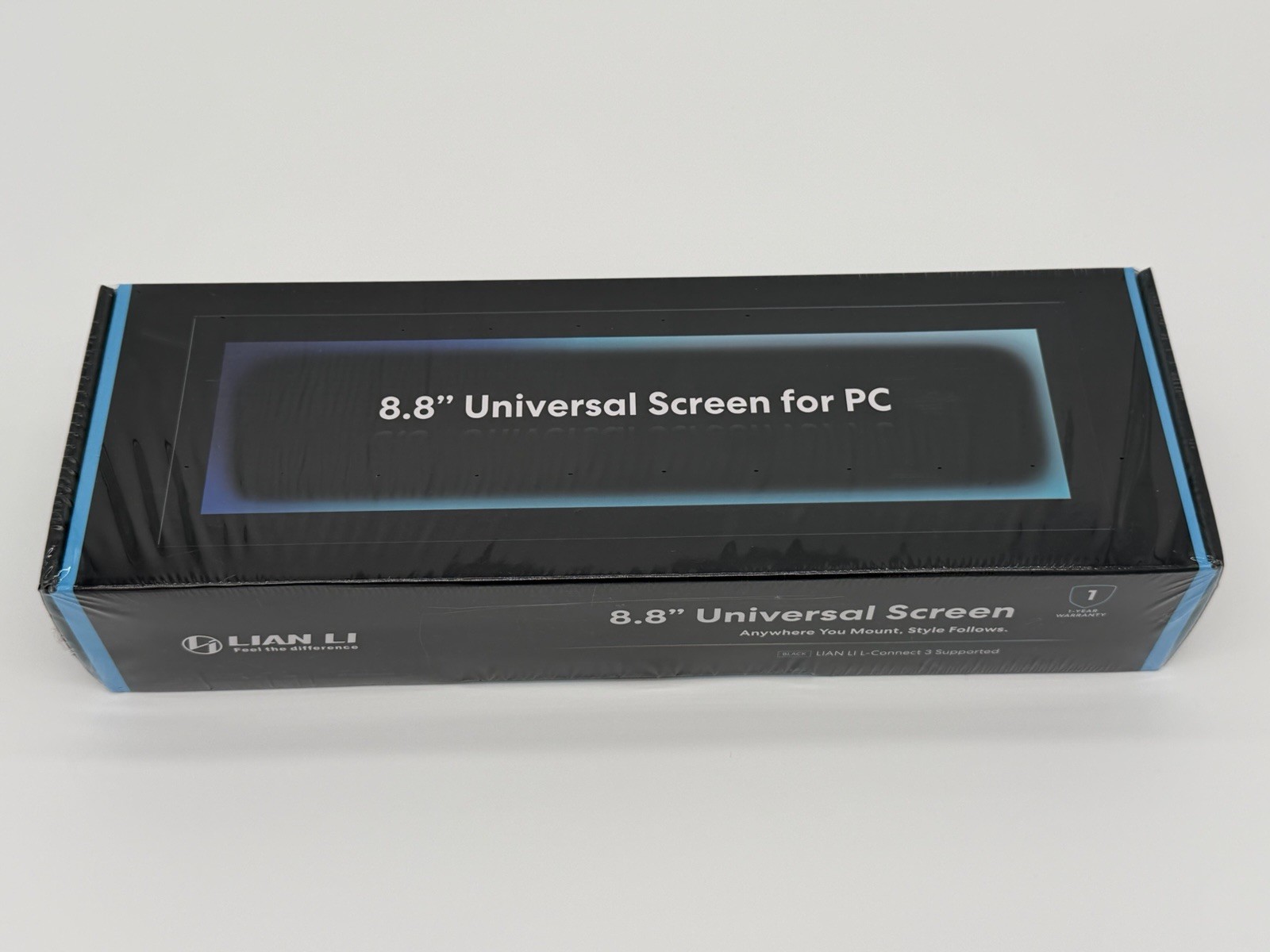 Lian Li 8.8″ Universal Screen for PC – Black