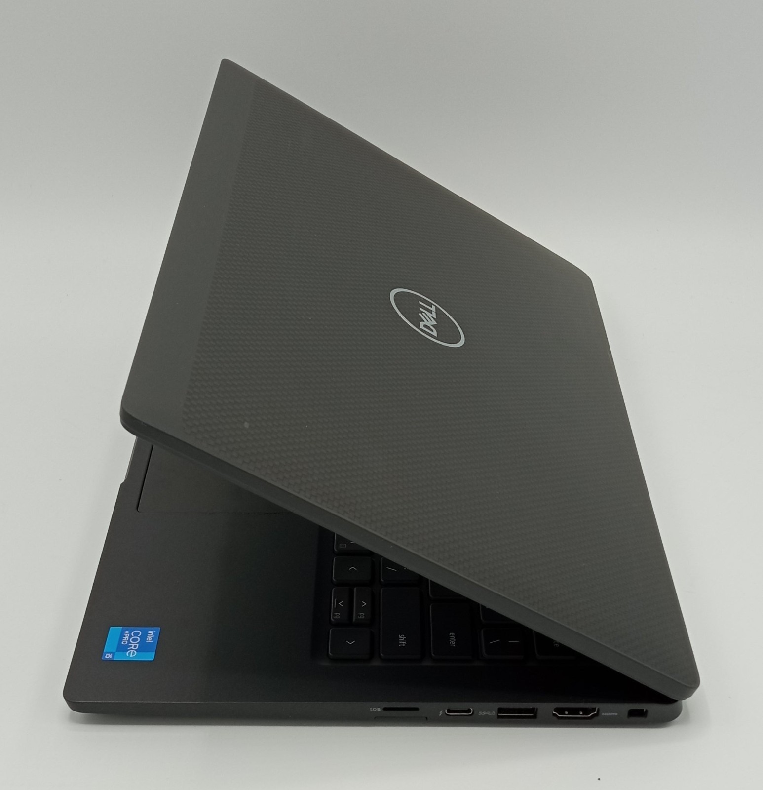Dell Latitude 7420 14″×i5-1135G7×2.60GHz ×16GB×256GB/NVMe×W11P×Backlit×AC Chargr