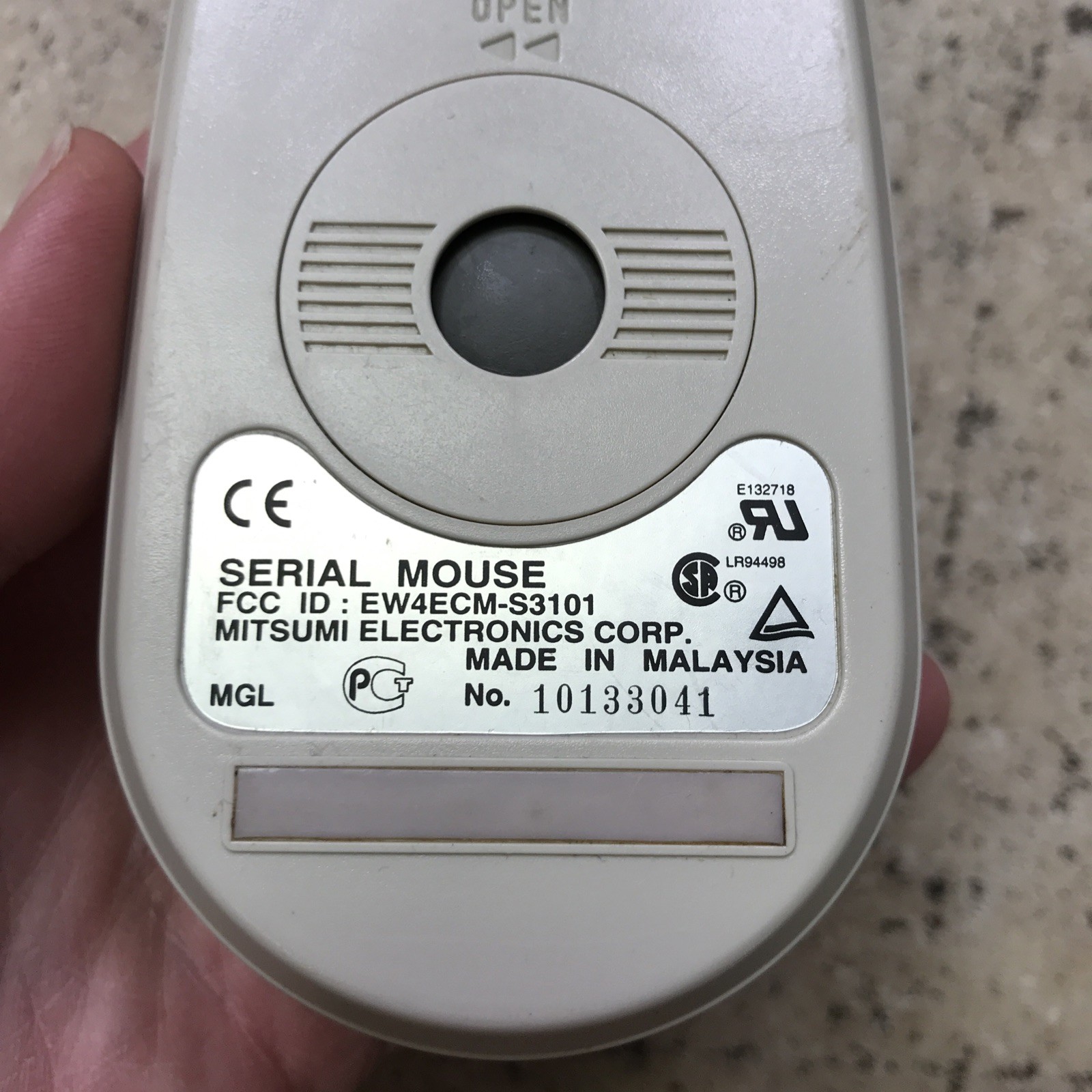 Vintage Mitsumi Serial Mouse EW4ECM-S3101 Beige Color – Roller ball – Malaysia