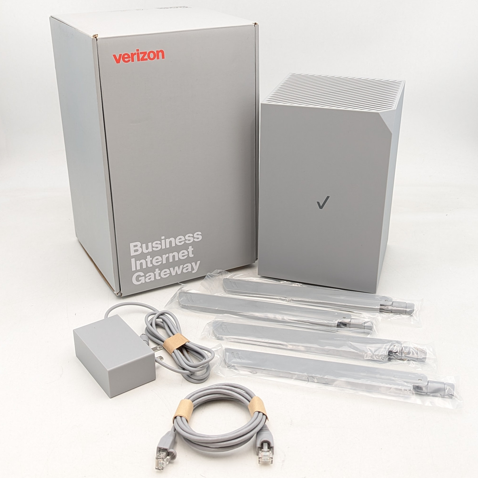 Verizon Business Internet Gateway Wi-Fi 6 4-Port (ASK-NCM1100E) Gray