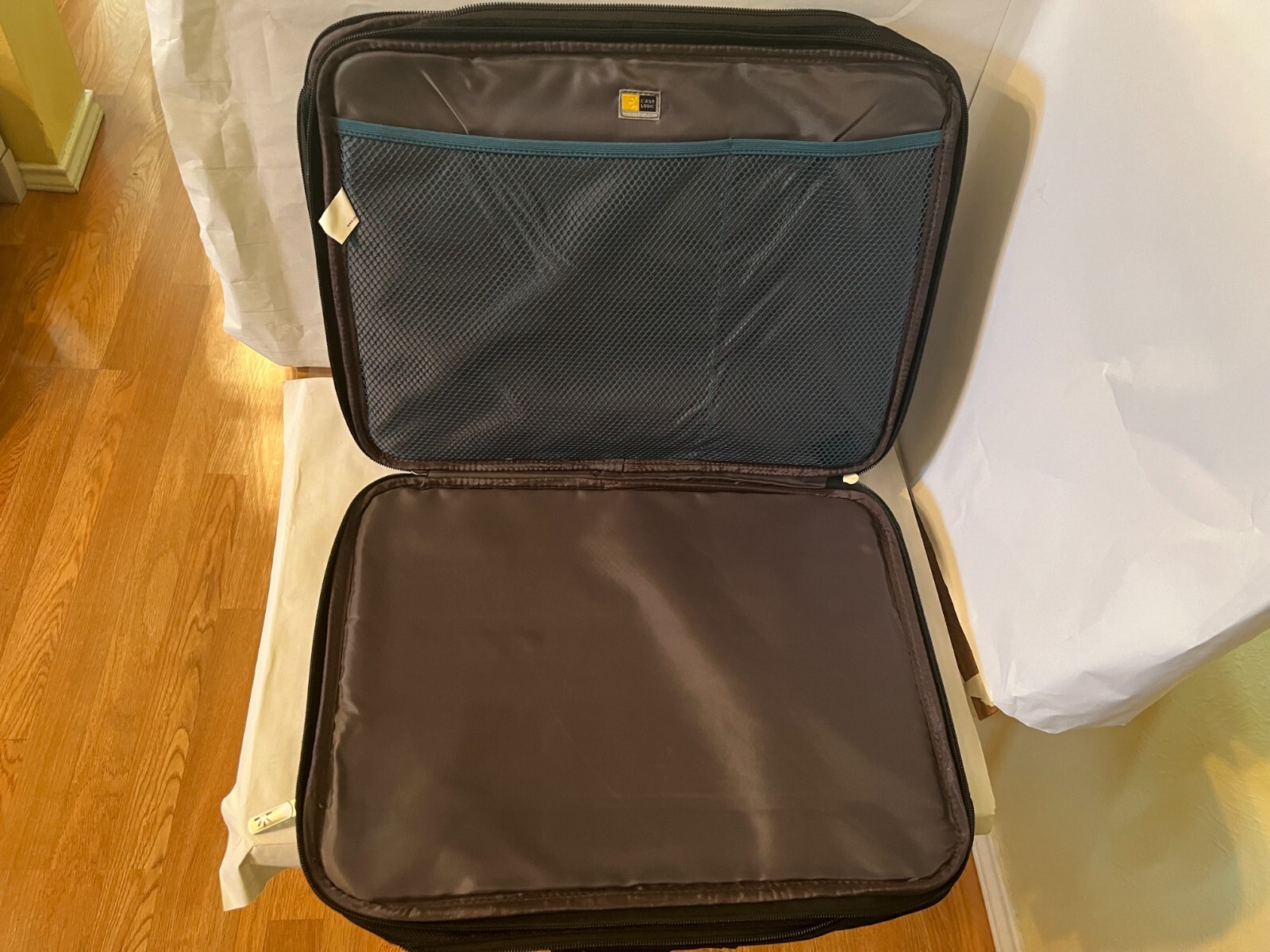 Case Logic 17″ Black Portable Case Top Load Laptop Storage Bag Shoulder Strap
