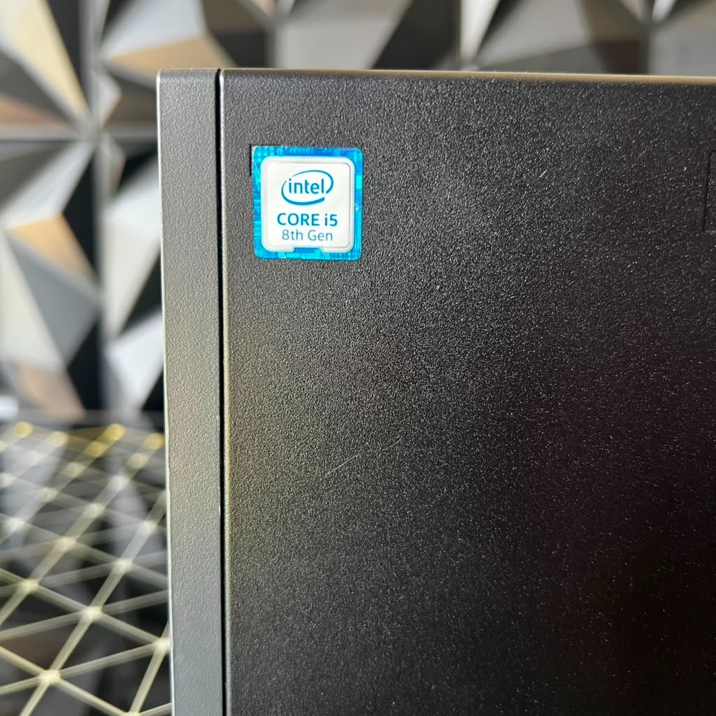 Lenovo ThinkCentre M720q ( i5 8th Gen / 32 GB RAM / 256 GB SSD ) Win11 Pro & AC