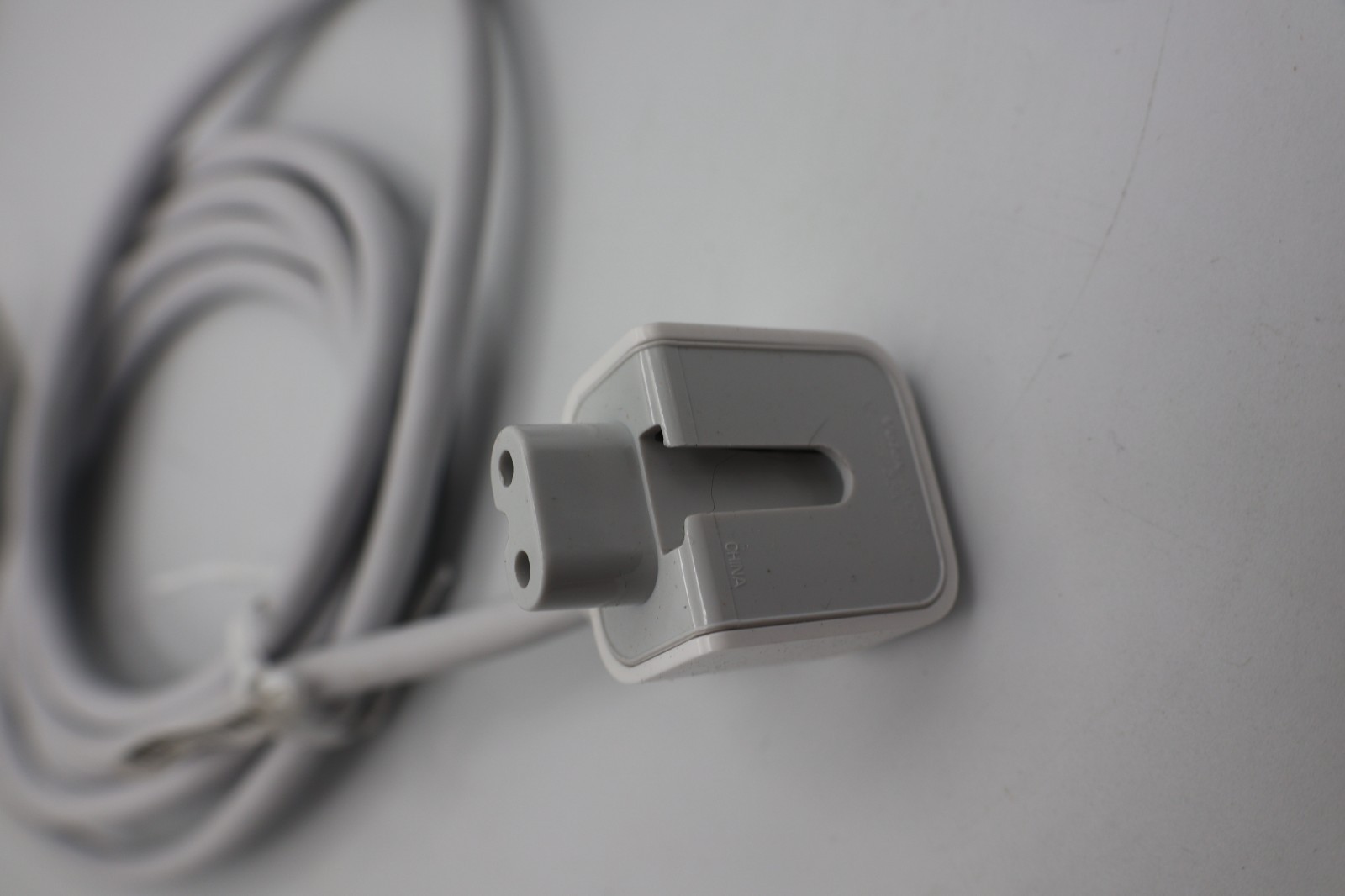 Authentic Apple Extension Cord Cable 6 Ft 1.8M Mac Macbook Power Adapter Charger