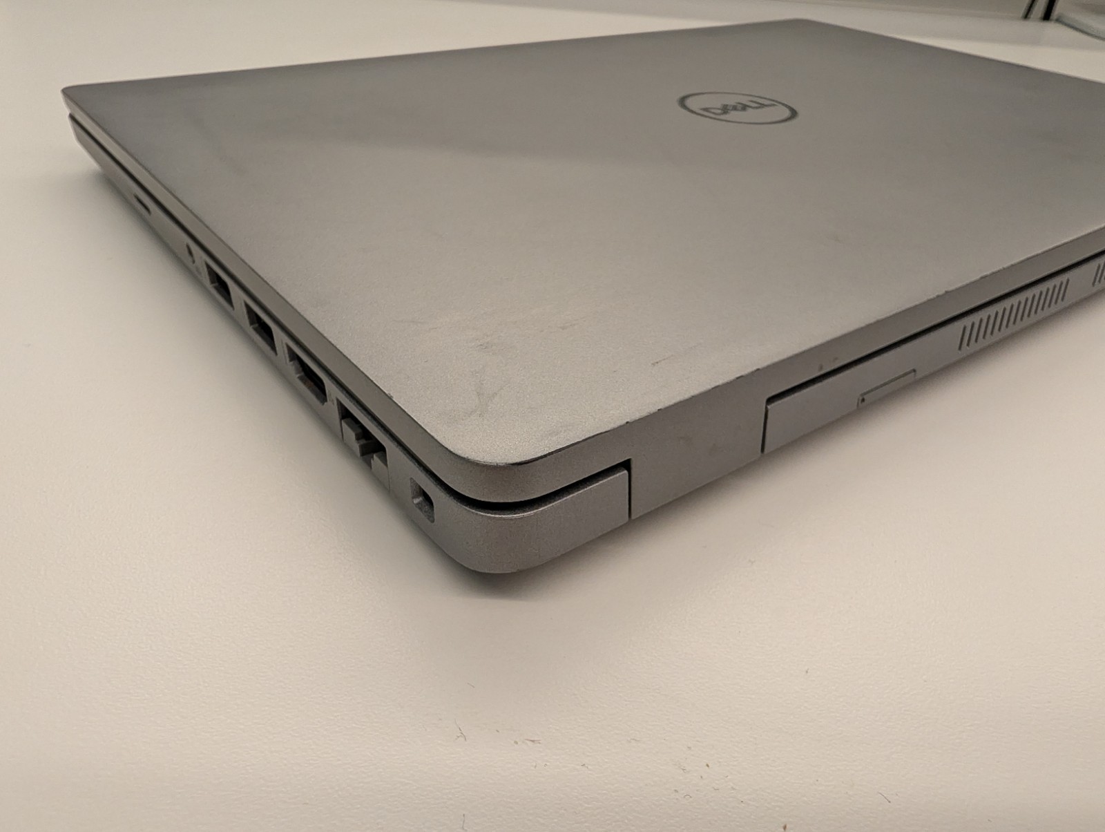 Dell Latitude 5420 14 in (512GB SSD, Intel Core i7-1185G7, 16GB RAM)