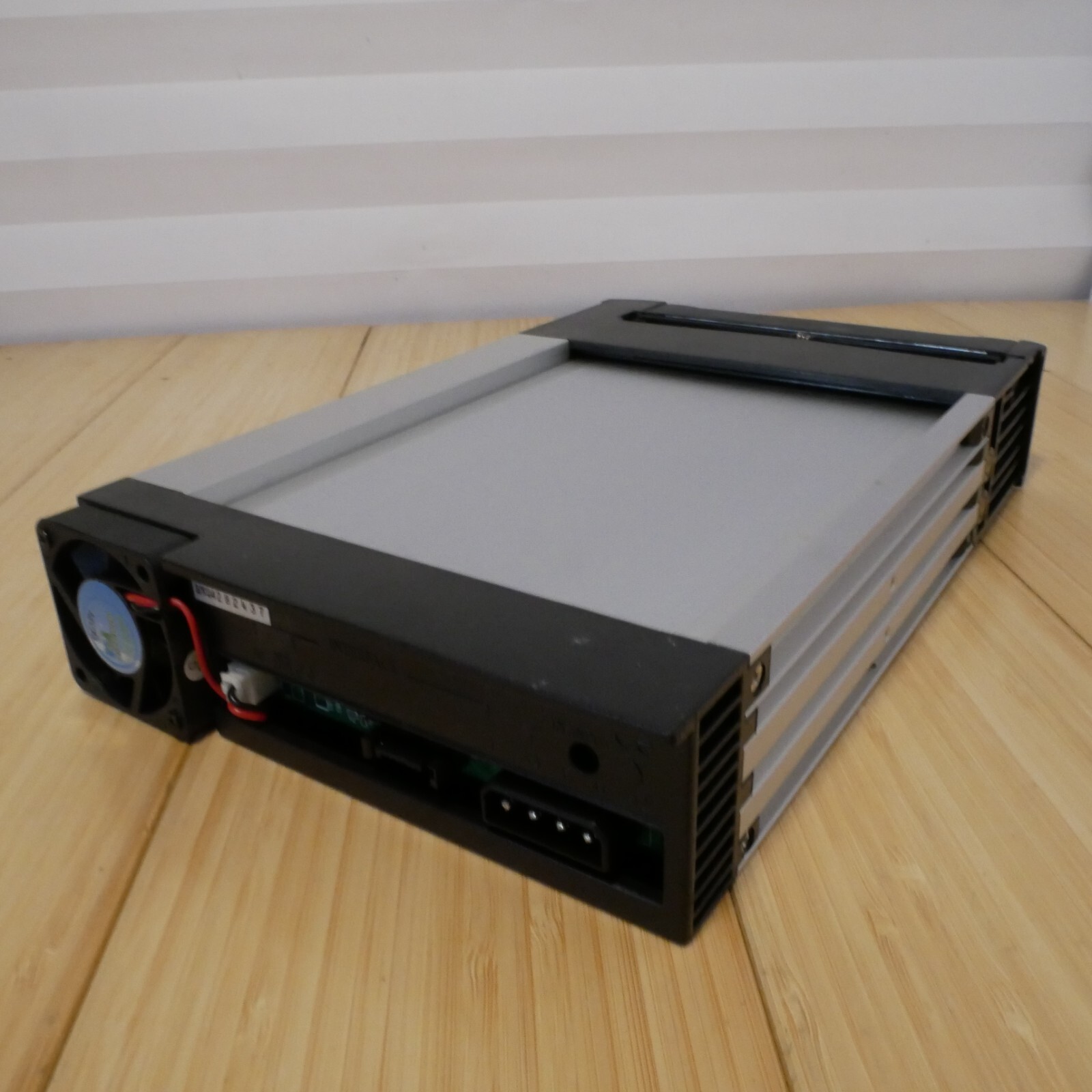Vintage Aluminium Mobile Rack Removable HDD Caddy for 3.5″ HDD with Key