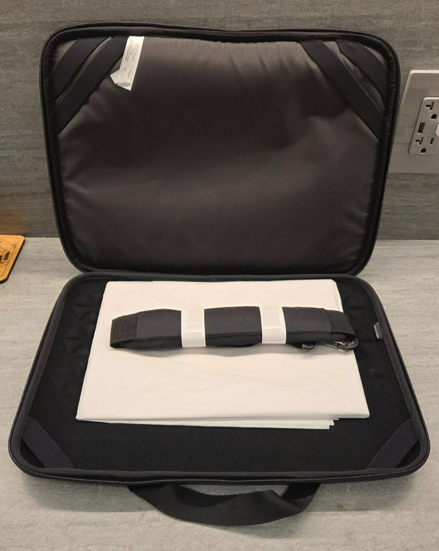 GRIFFIN SURVIVOR APEX 14″ CHROMEBOOK LAPTOP CASE ALWAYS-ON – BLACK – NEW