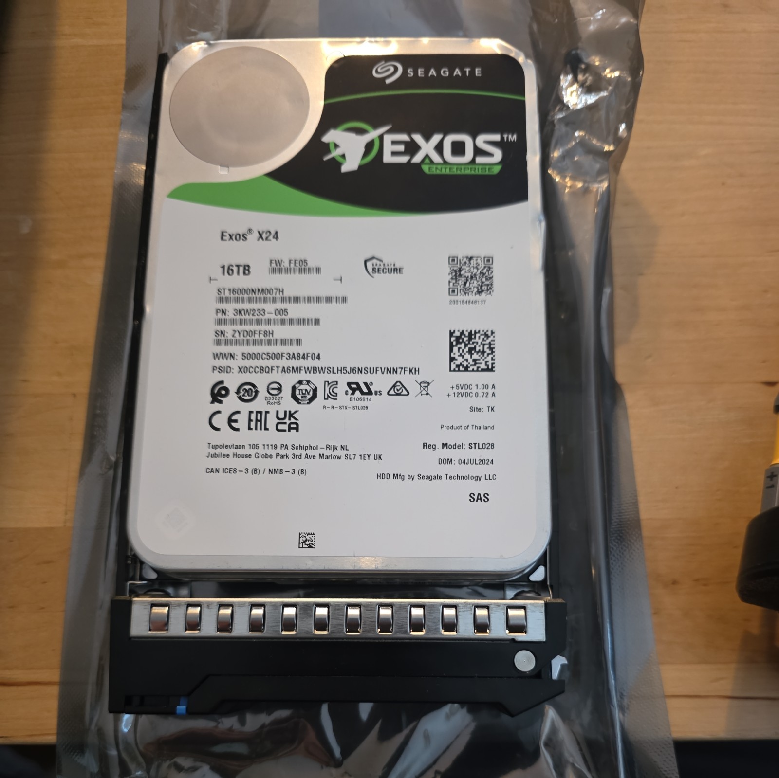 Seagate Exos X24 16TB 3.5″ 72000 RPM SAS Hard Drive ST16000NM007H