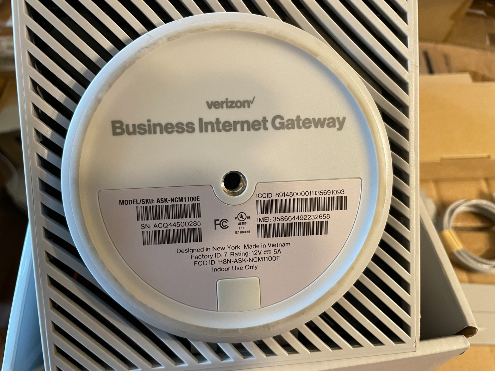 Verizon Business Internet Gateway Router ASK-NCM1100E Gray 5G