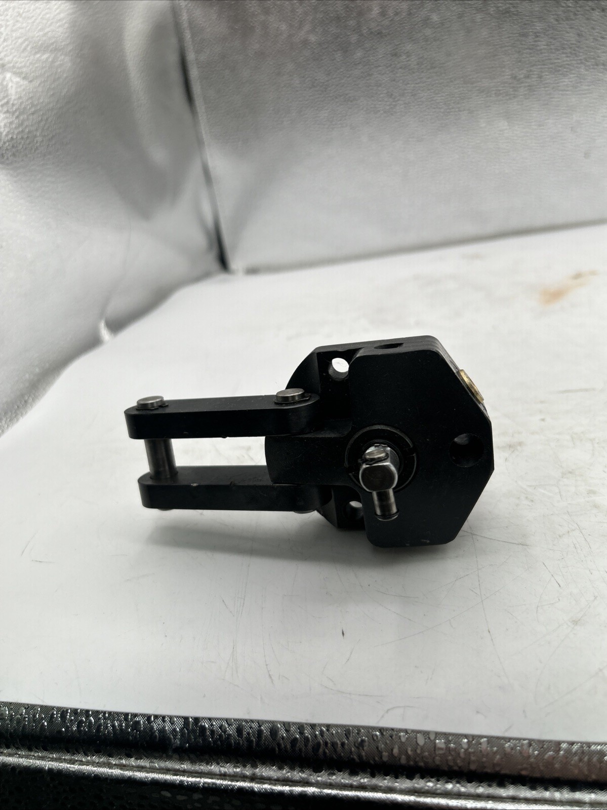 VEKTEK 16-6106-00 LINK CLAMP NSNP See Pics 30 Days Warranty
