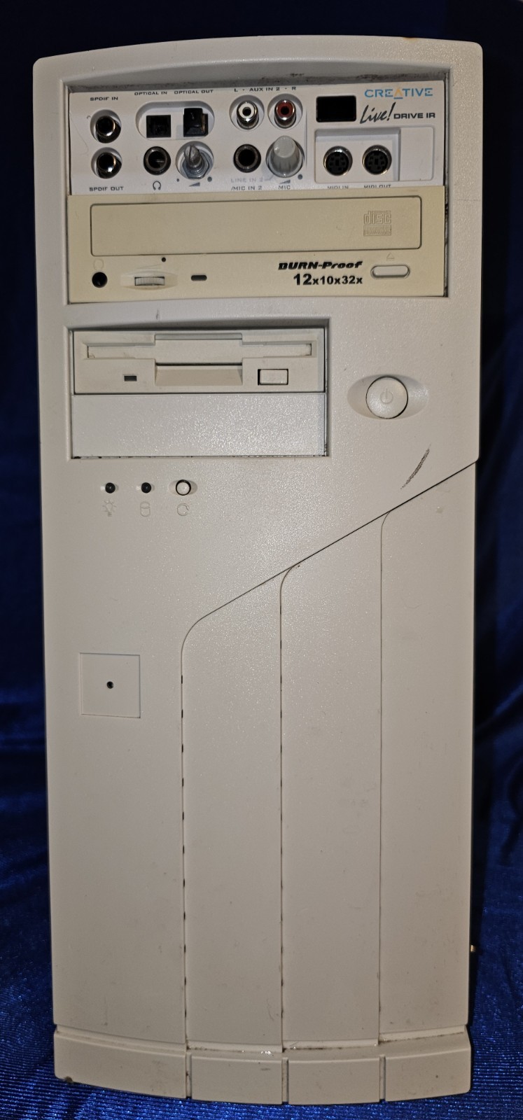 RARE! Beige Tower Sleeper PC Intel Pentium II ATX with carry handles