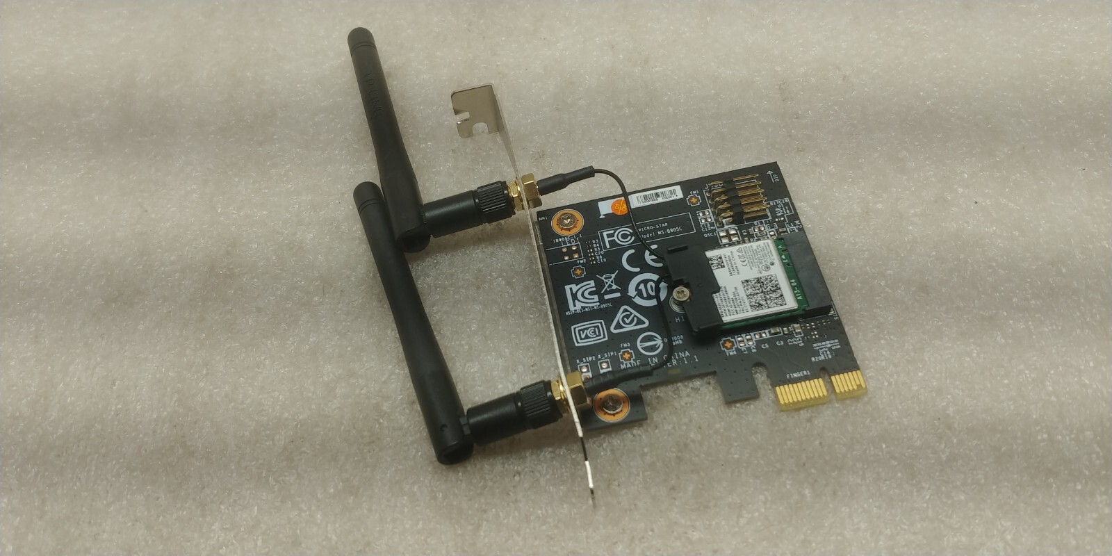 MSI MS-B905C Dual-Band 2.4/5GHz 867 Mbps PCI Express 2.0 x1 Wireless Adapter FSH