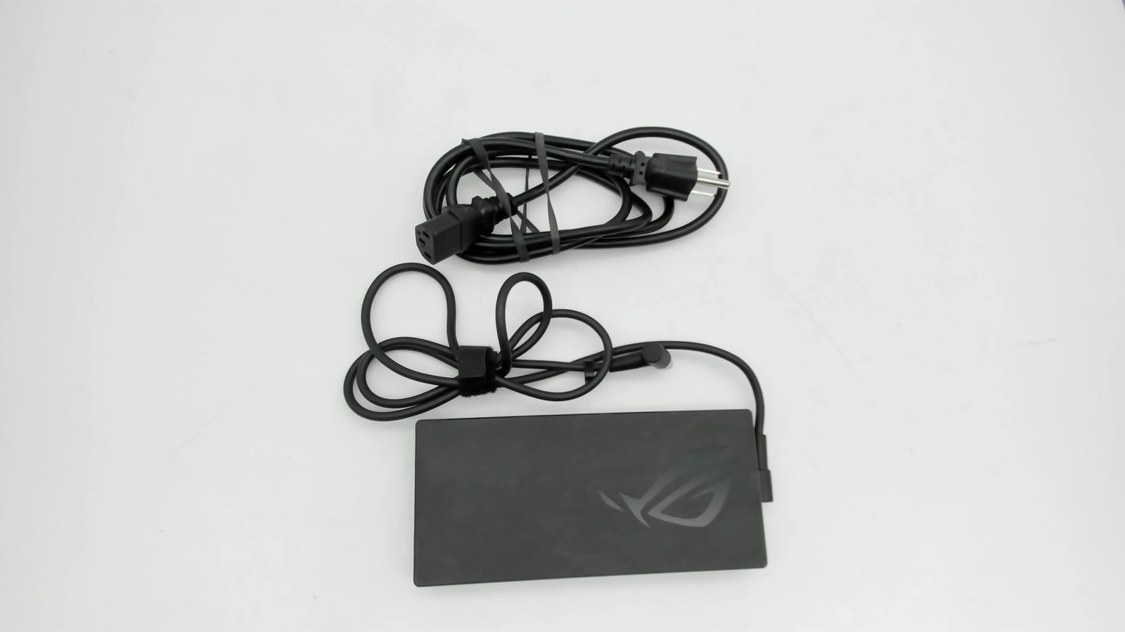 ASUS AC Adapter 280W 20V 3P (6PHI) 0A001-00801800