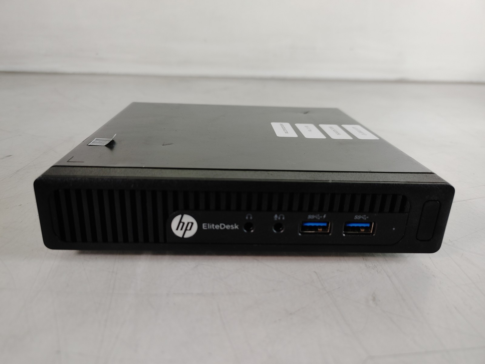 HP EliteDesk 705 G3 DM A10- 9700E 3.00 GHz 8 GB DDR4 No HDD