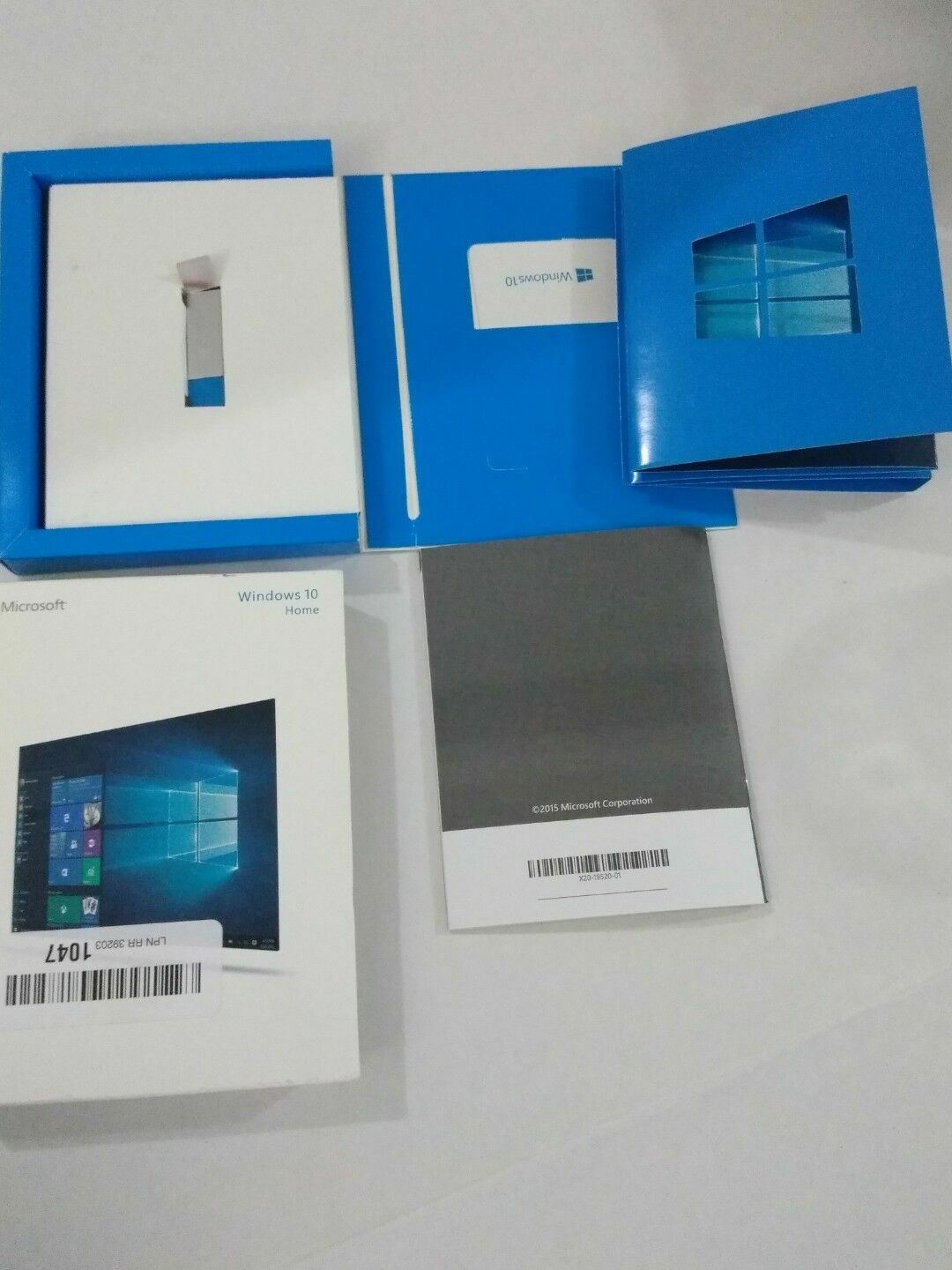 Windows 10 Home 32-bit/64-bit English International