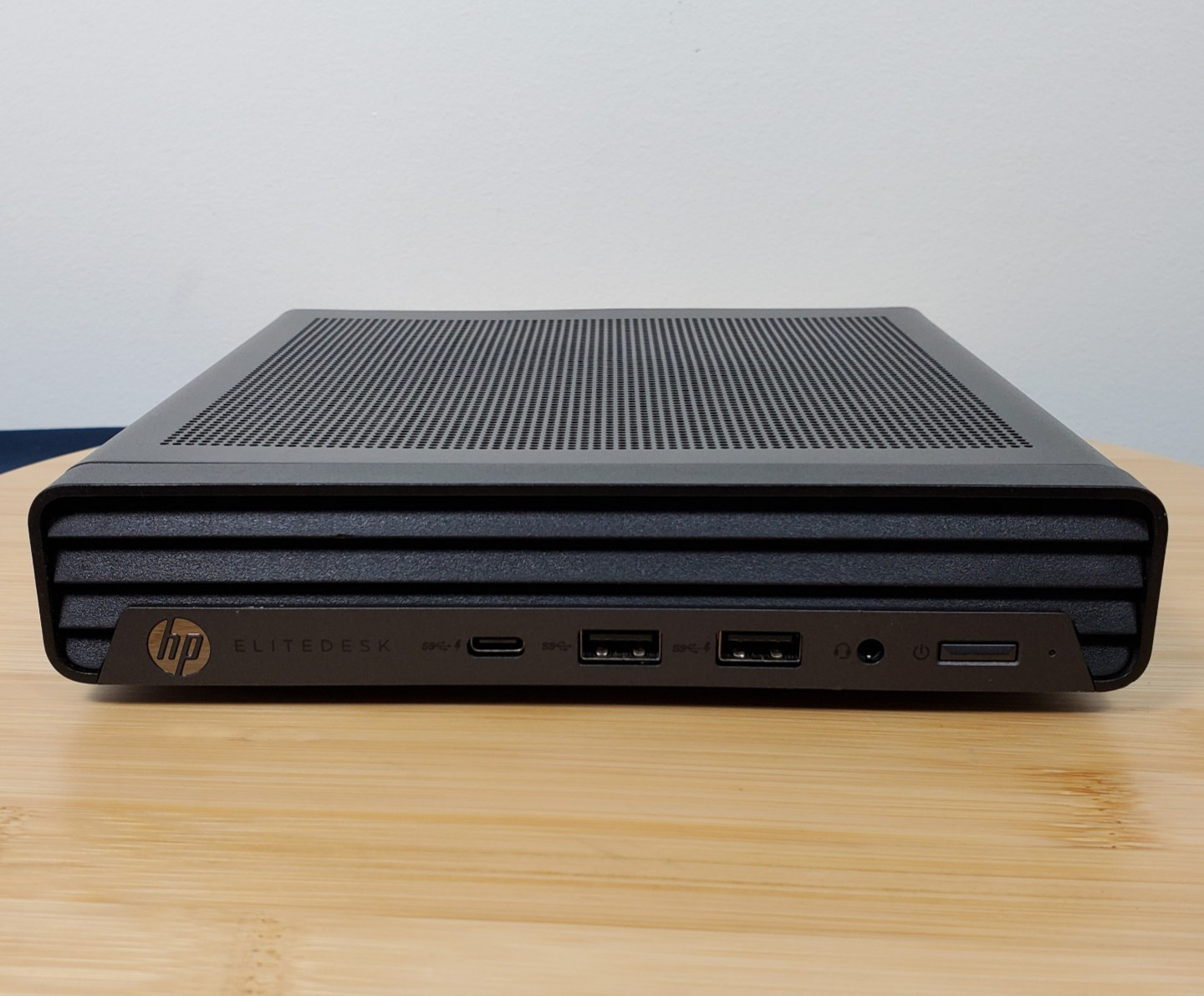 HP 805 Elitedesk Mini G8 AMD 5650G 16GB RAM 256gb SSD Desktop Computer