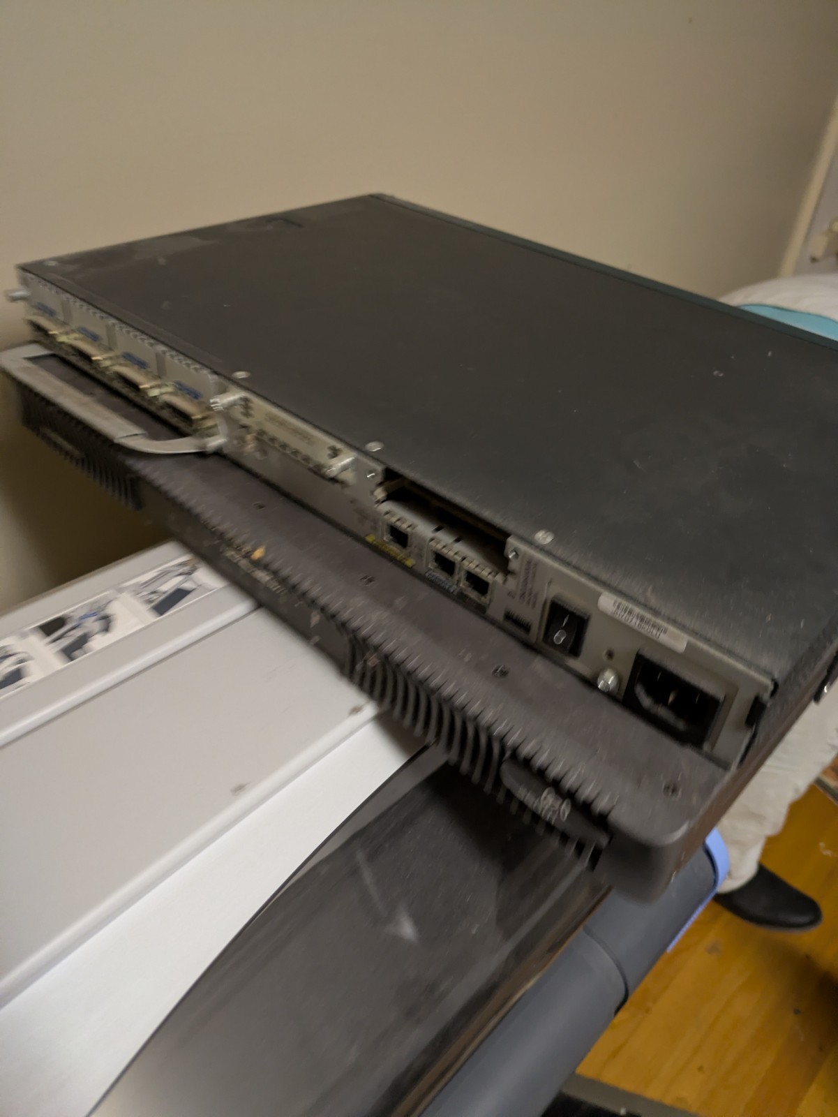 Enterprise Router 5012 300m Large Server