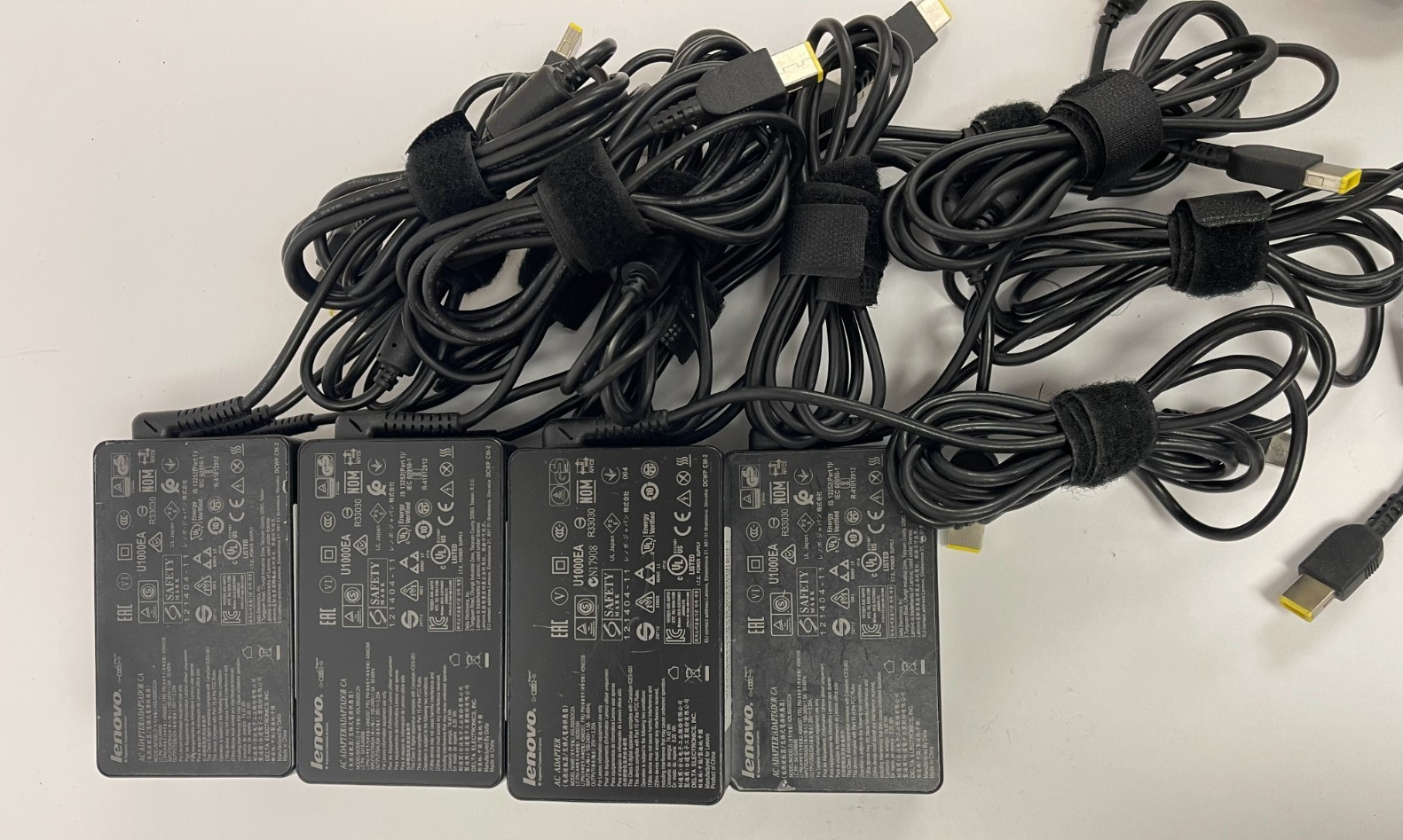 11 pcs LOT Genuine Lenovo 65W 20V 45N0357 ADLX65SDC2A AC ADAPTER 20V