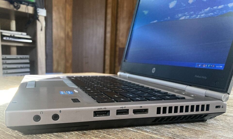 15.6″ HP 65XXB Laptop Vintage Windows XP Pro 32 Bit i5 2.5ghz 4gb 250gb Serial