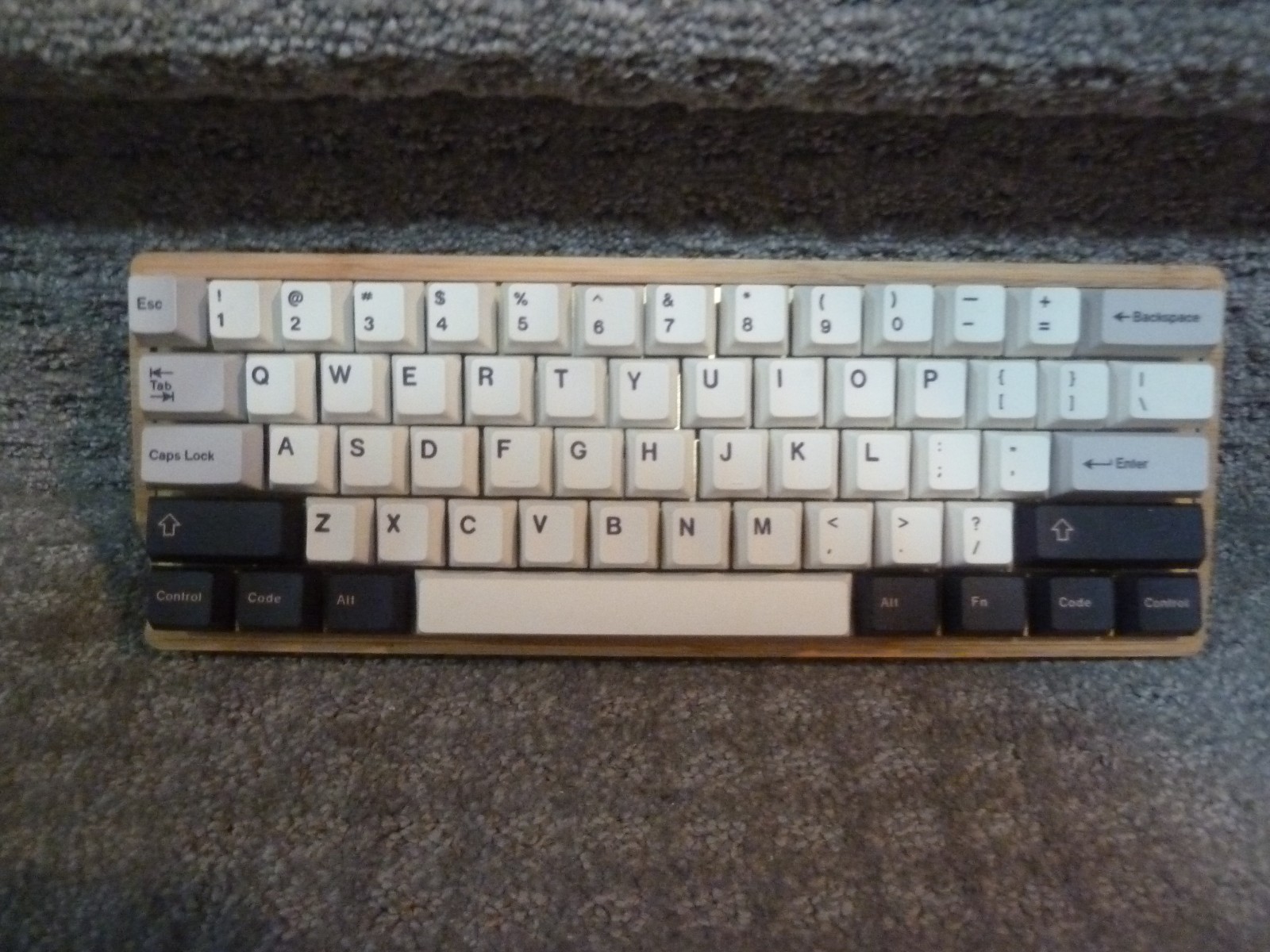Custom Mechanical Keyboard w/ wooden case removable key caps switches 60% layout