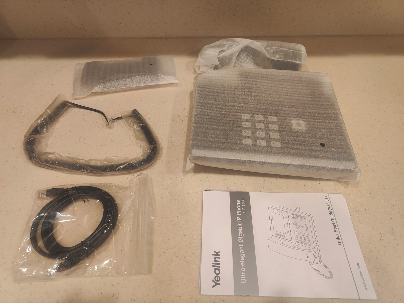 Yealink 4.3″ LCD Gigabit IP Business Phone – Gray (SIP-T46U)