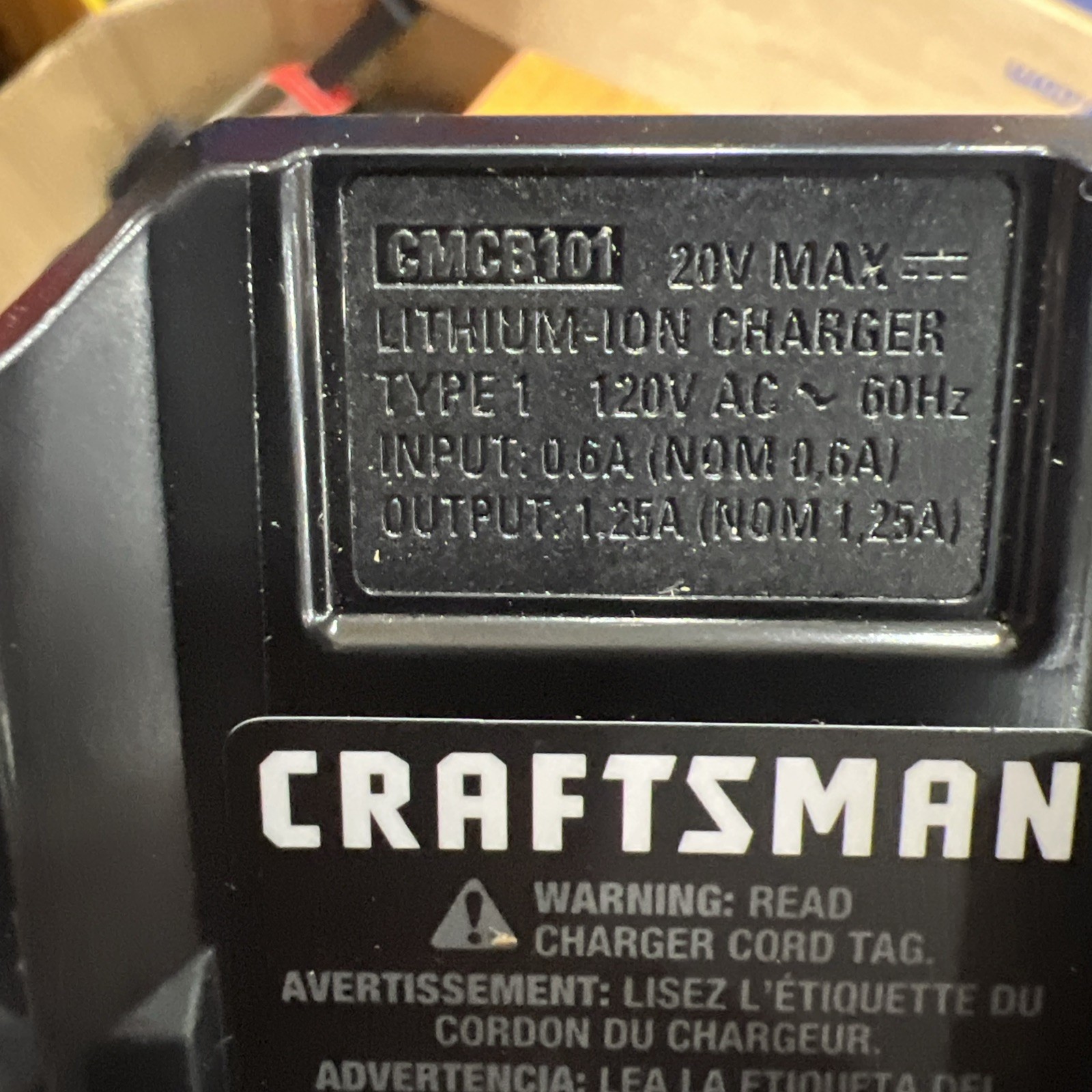 GENUINE Craftsman 20V Battery Charger Lithium-Ion CMCB101 **NEW**