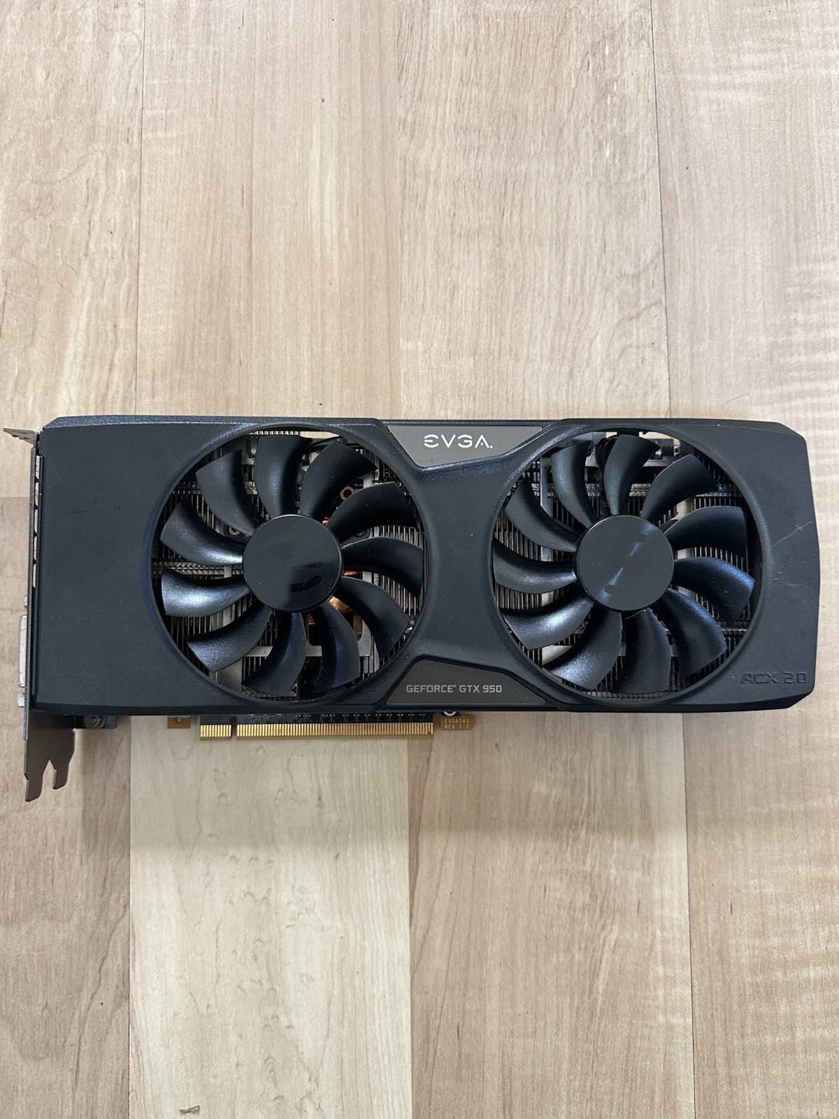 EVGA NVIDIA GeForce GTX 950 SSC 2GB GDDR5 Gaming Graphics Card GPU ACX 2.0+