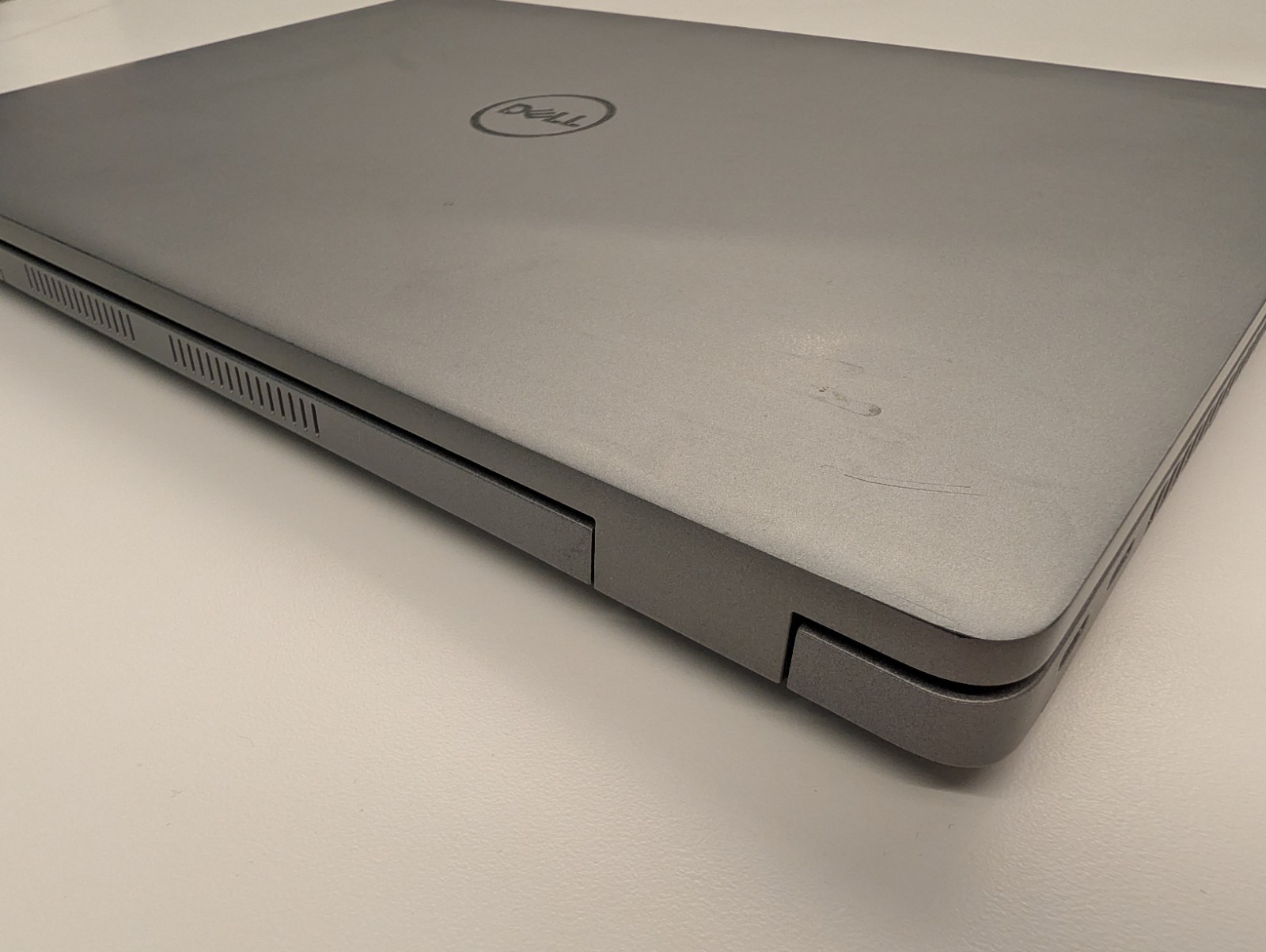 Dell Latitude 5420 14 in (512GB SSD, Intel Core i7-1185G7, 16GB RAM)