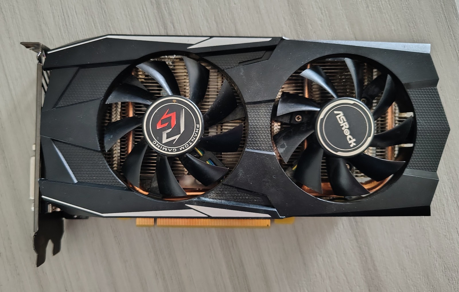 ASRock Phantom Gaming AMD Radeon RX 570 4GB Pre-Owned/Used Great Condition!
