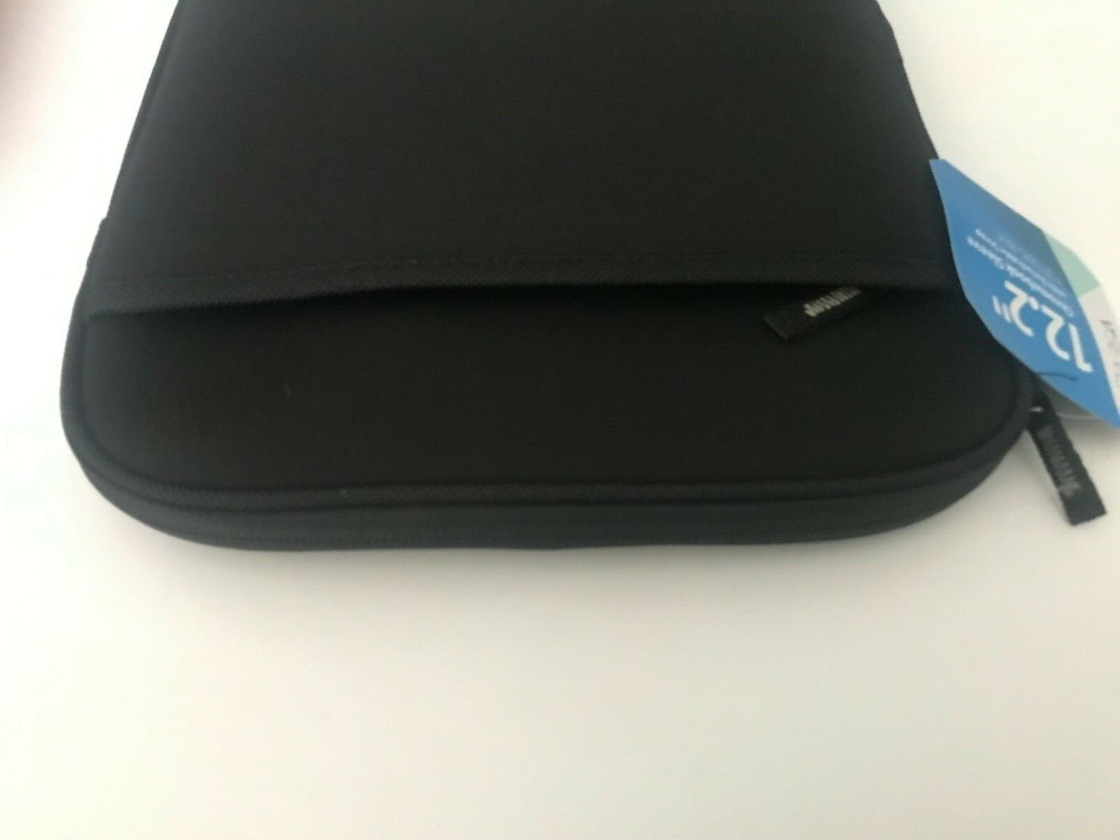 V7 Black Protective 12.2″ MacBook or Chromebook Sleeve Case Spill Resistant