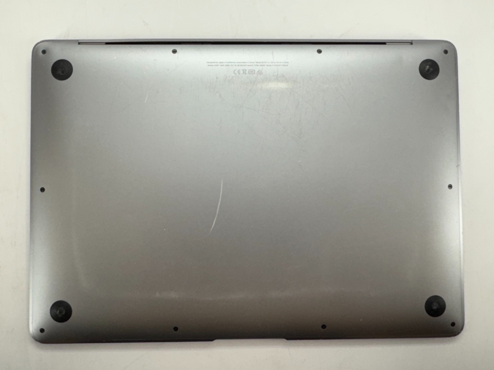 Apple 2020 MacBook Air M1 (7-Core GPU) 16GB RAM 256GB SSD – READ