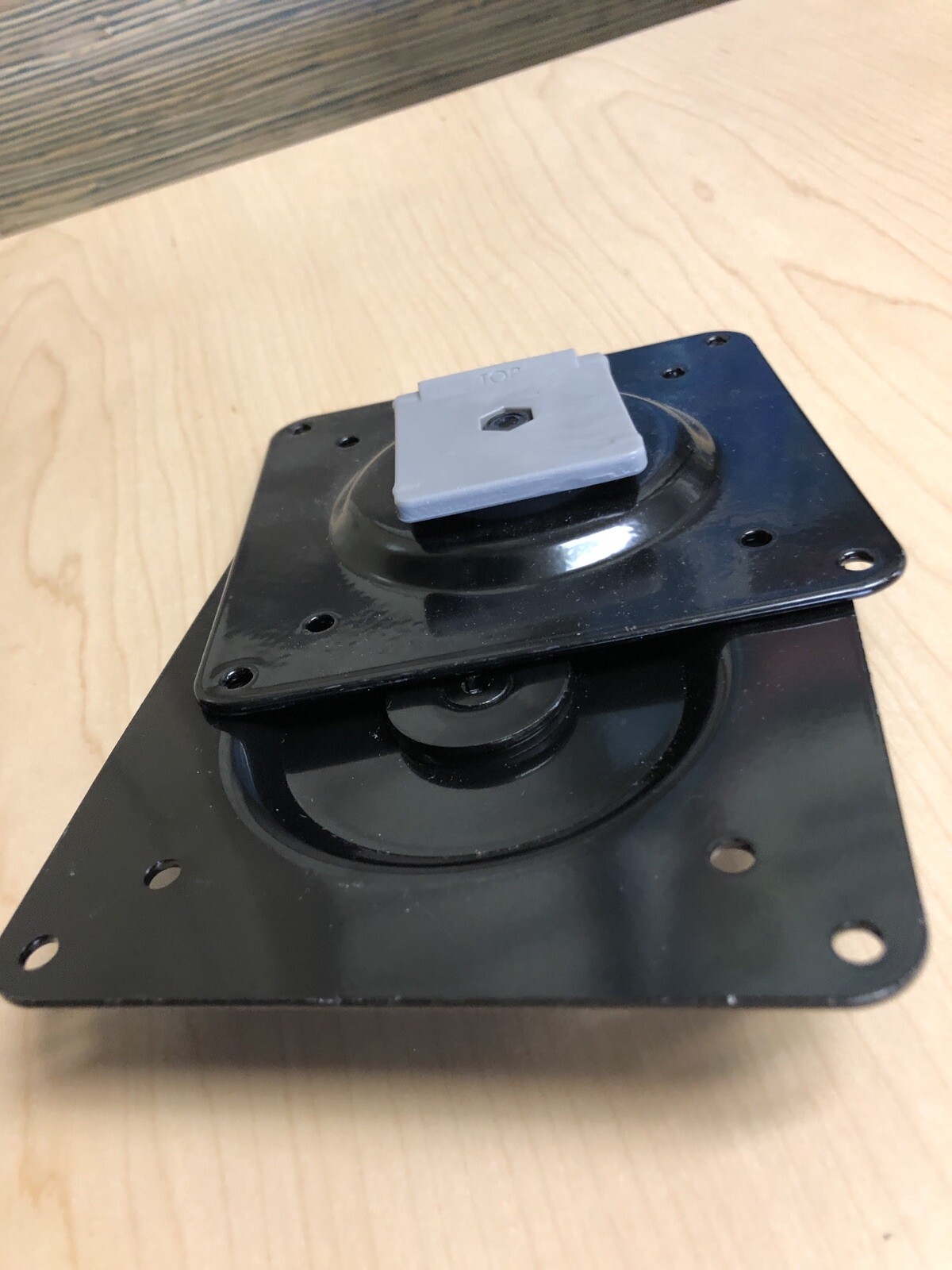 HUMANSCALE M8 M2 BLACK VESA PLATE MOUNT 100MM M-FLEX, Genuine Humanscale Part