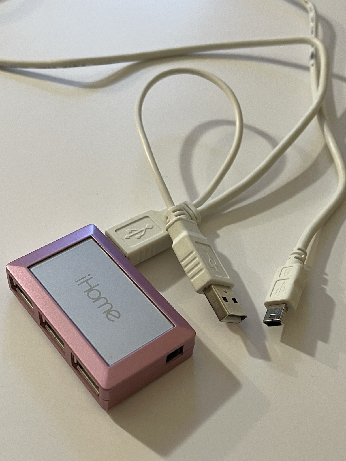 iHome Portable USB Hub Splitter Box 1:3 Pink Silver Type A Male to Female
