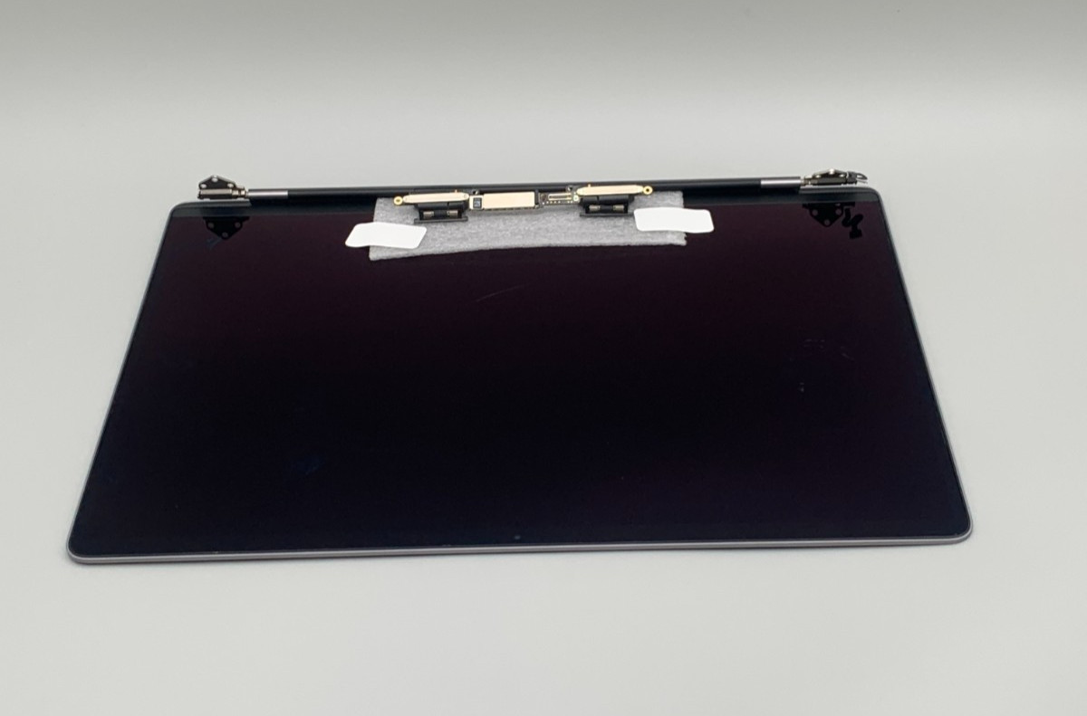 OEM Apple MacBook Pro 16″ A2141 LCD Screen Assembly 2019/2020 Gray Good