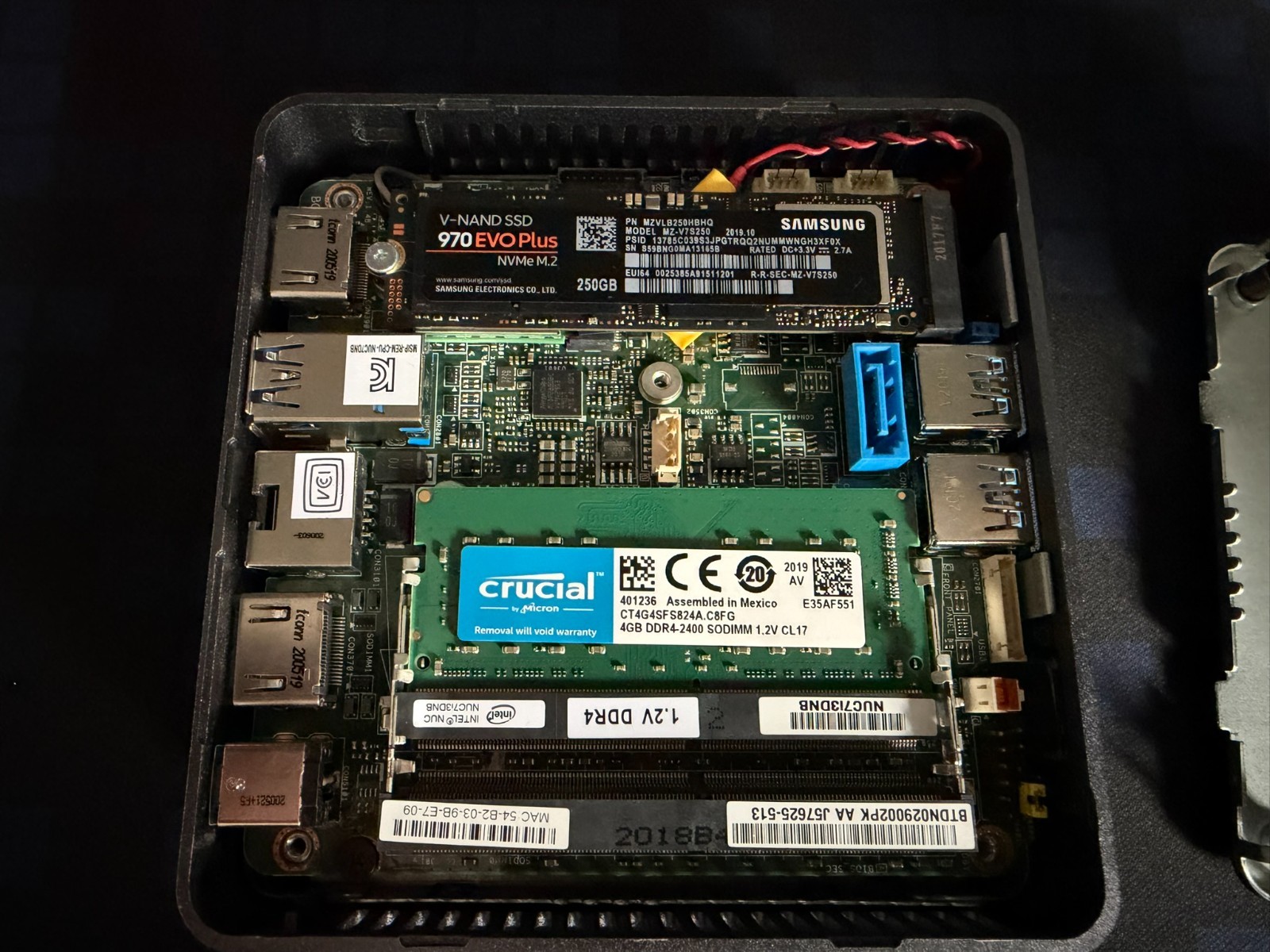 Intel NUC7 i3-7100U 4GB Ram 250GB SSD Power adapter included NUC7i3DNK