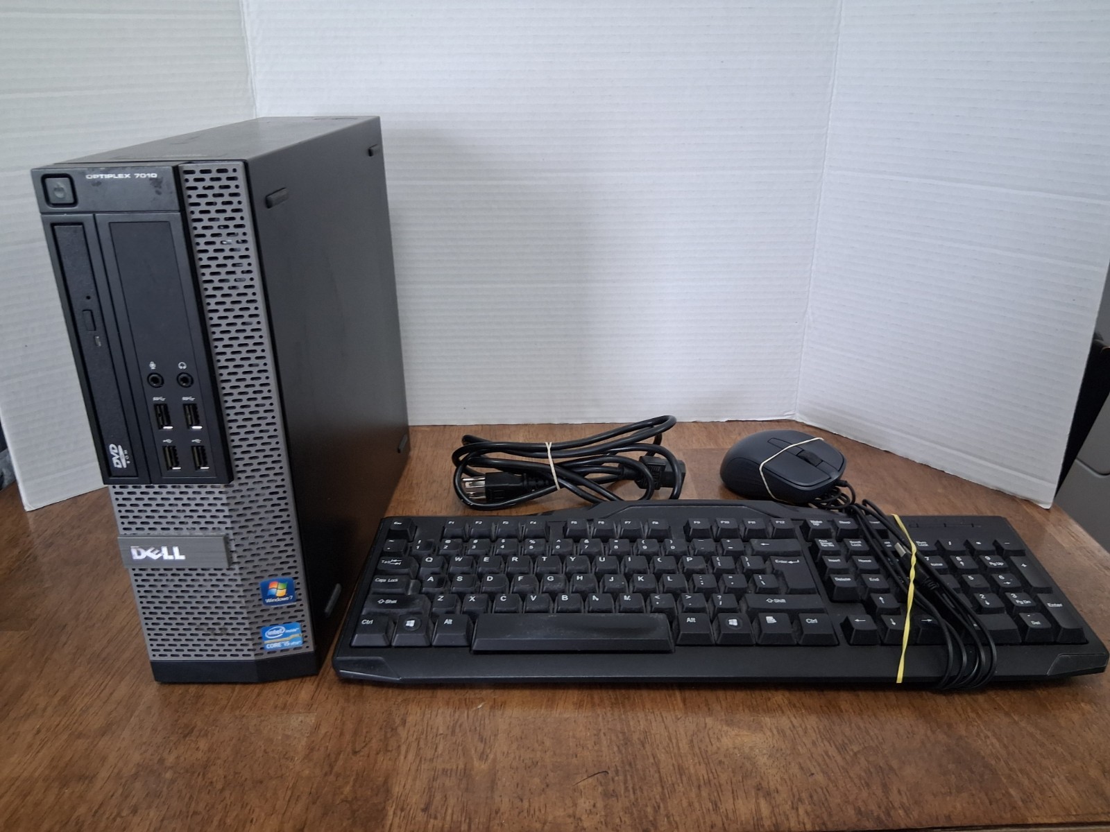 DELL OPTIPLEX 7010 i3 3.3Ghz 4GB Ram450 GB HD WINDOWS 10-POWER CORD, ACCESORIES