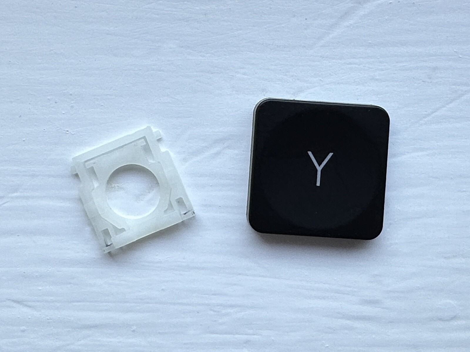 Logitech MX Keys – (1) Single OEM Replacement Key Cap and Hinge