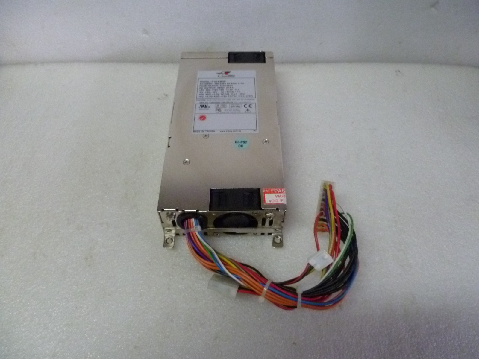 Zippy EMACS P1G-6250P 250W SWITCHING Power Supplies