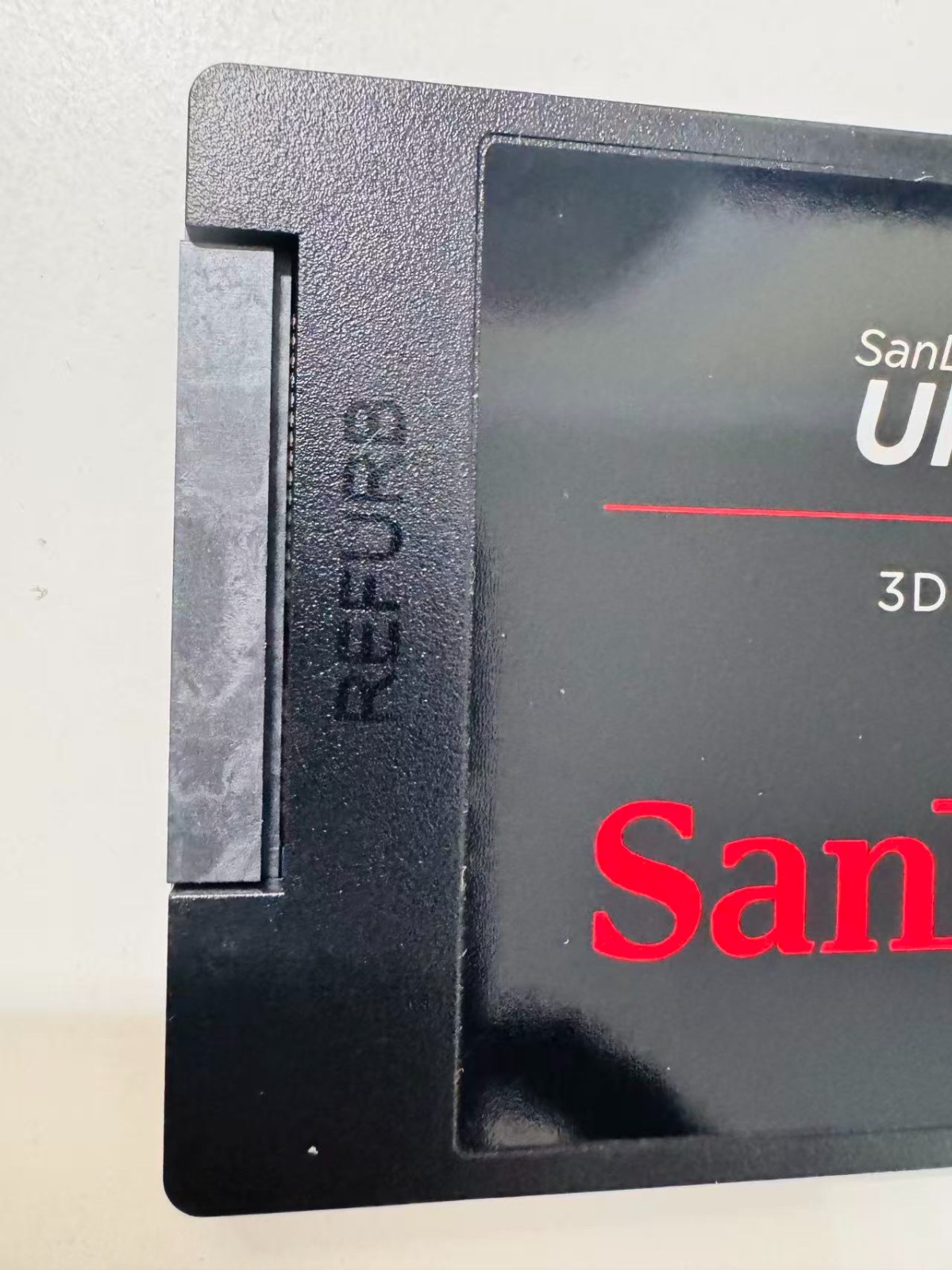 SANDISK ULTRA 3D NAND 1TB SSD SATA III 6 GB/S 2.5″ /7 (SDSSDH3-1T02)