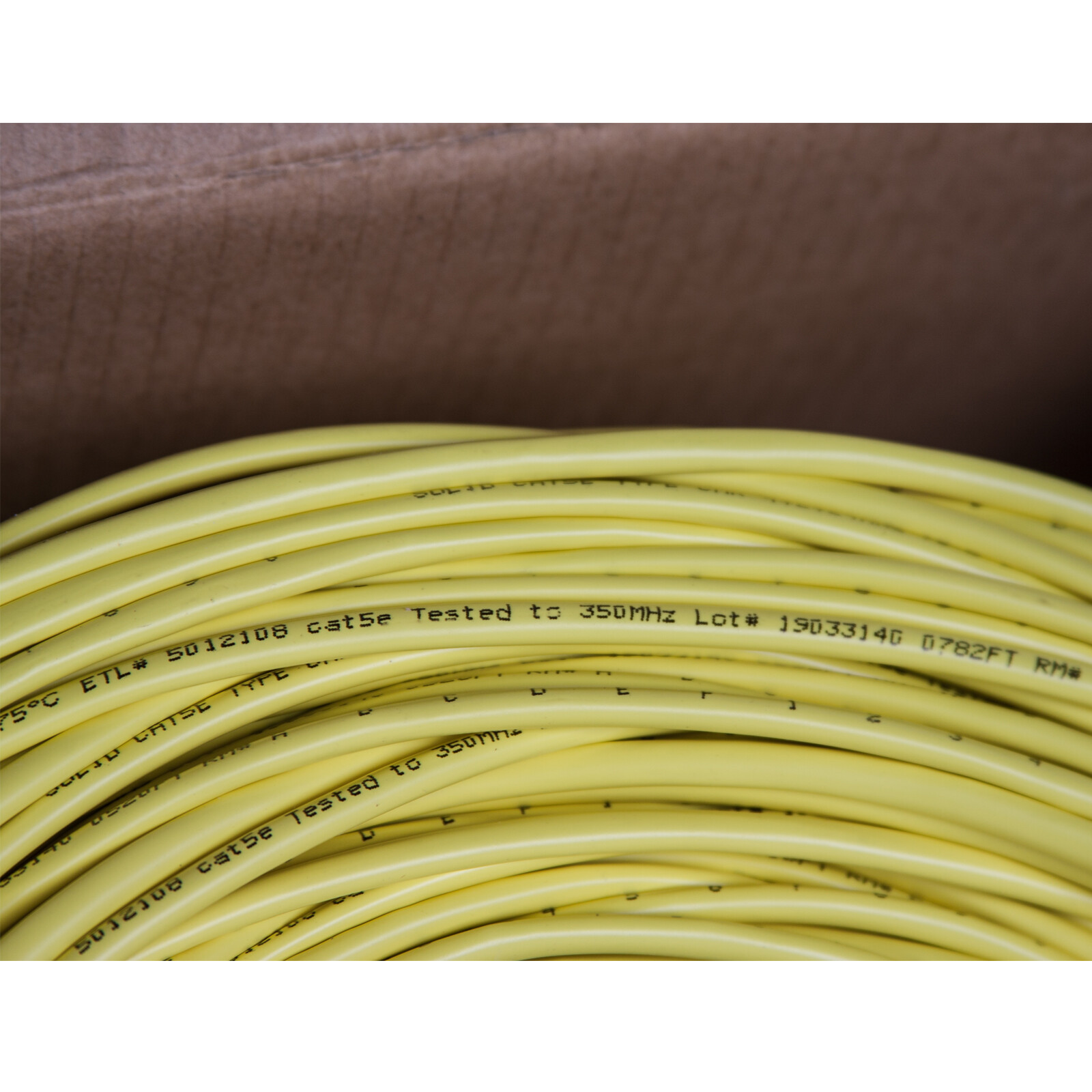 1000 Ft CMR Rated 24AWG Solid Bare Copper Conductor UTP PVC Network Cable