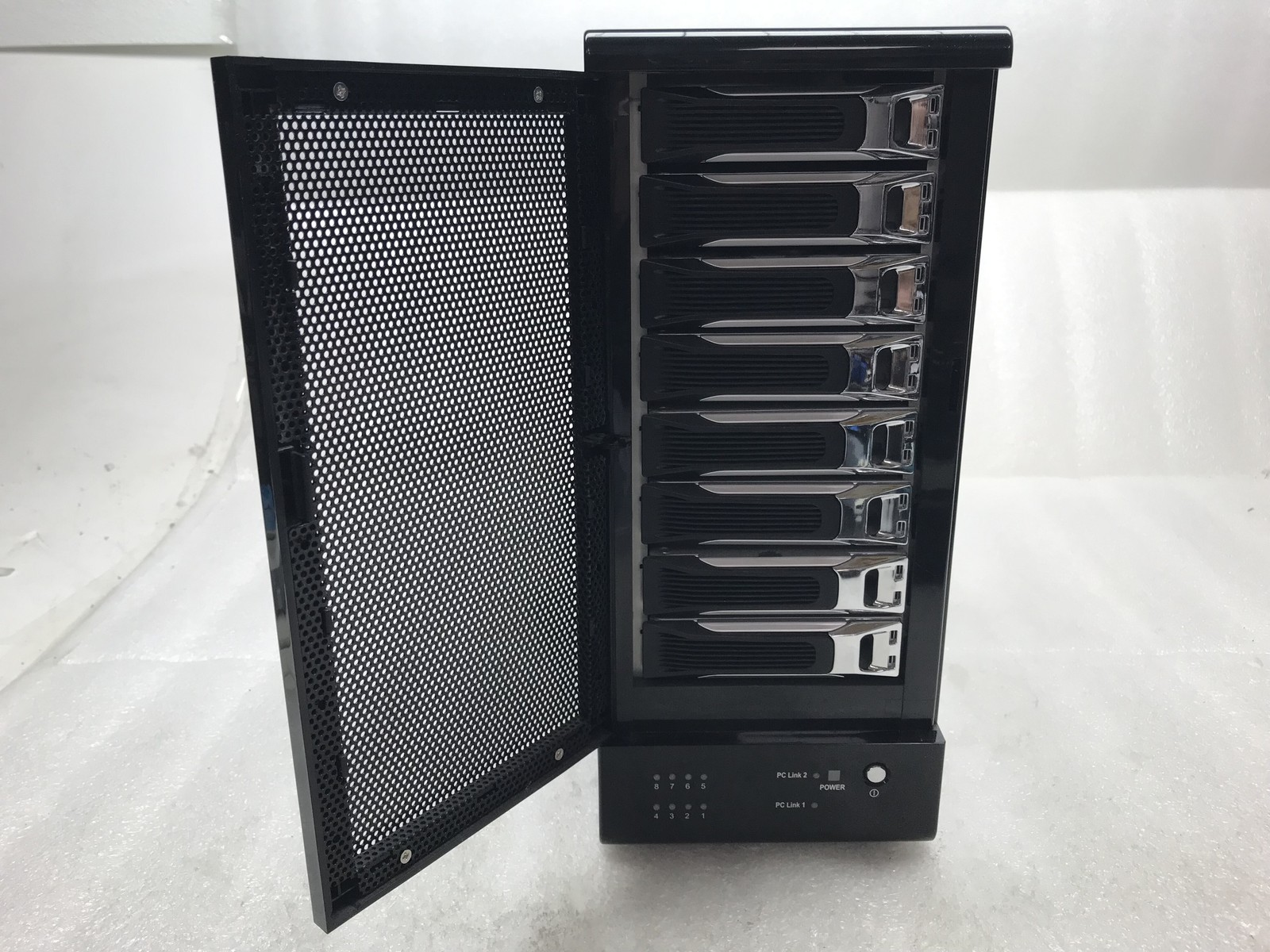 Sans Digital ST-SAN-TR8UT+NC TowerRAID 8-Bay USB 3.0/eSATA Hardware 5 Tower