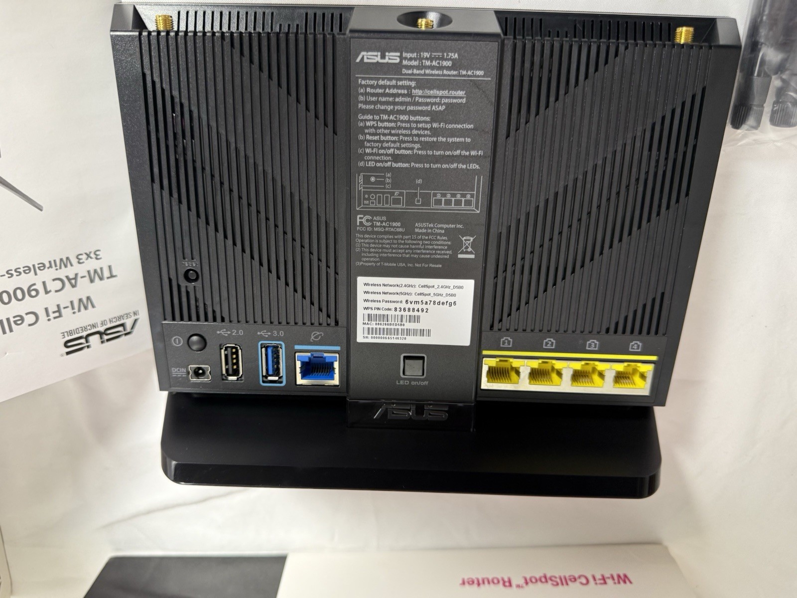 ASUS TM-AC1900 Dual-Band Wireless Router AC1900 T-Mobile CellSpot