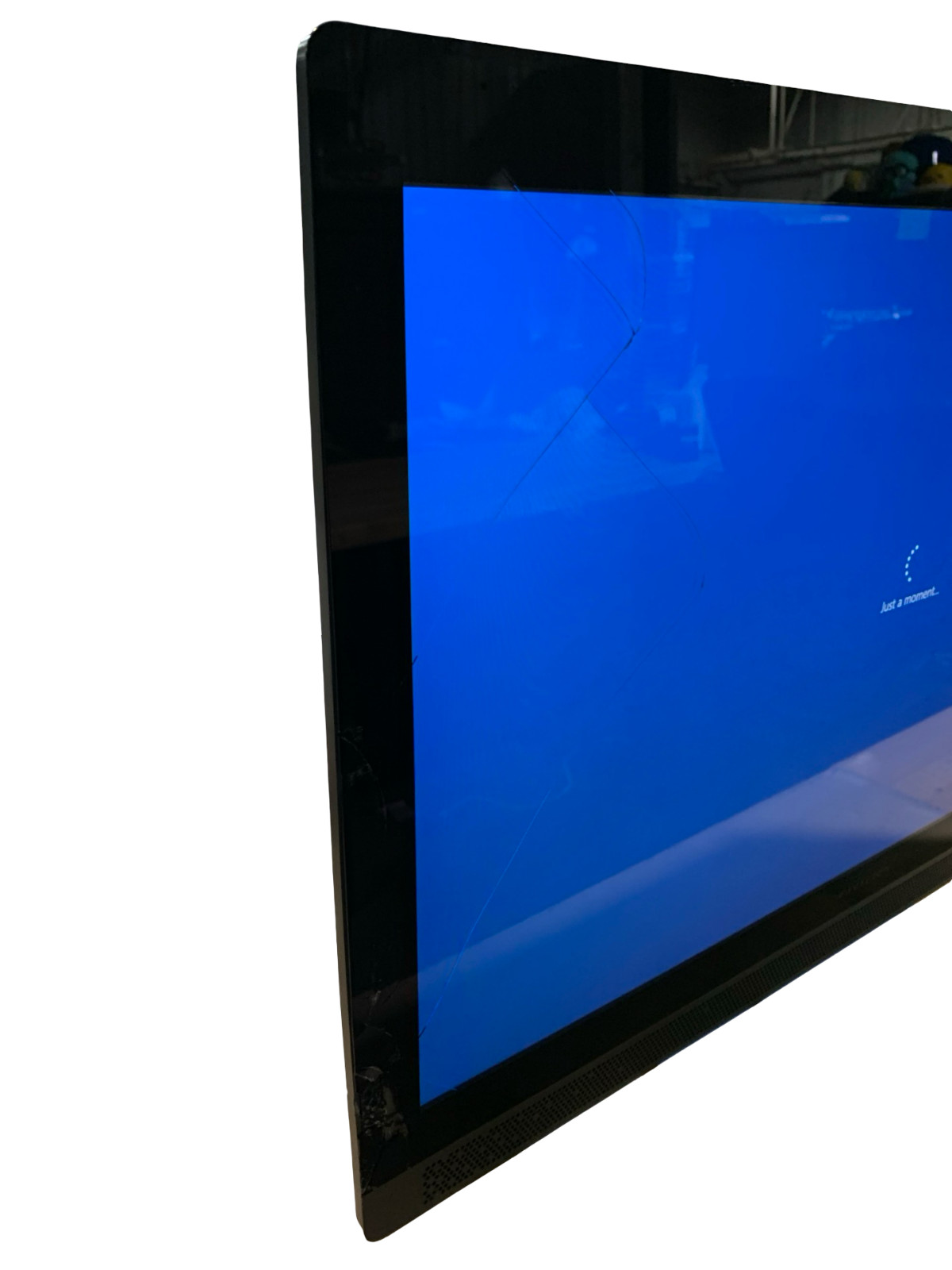 HP Pavilion 27″ Touch-Screen AIO Intel Core i7 (6th Gen) 12GB RAM 1TB HDD READ