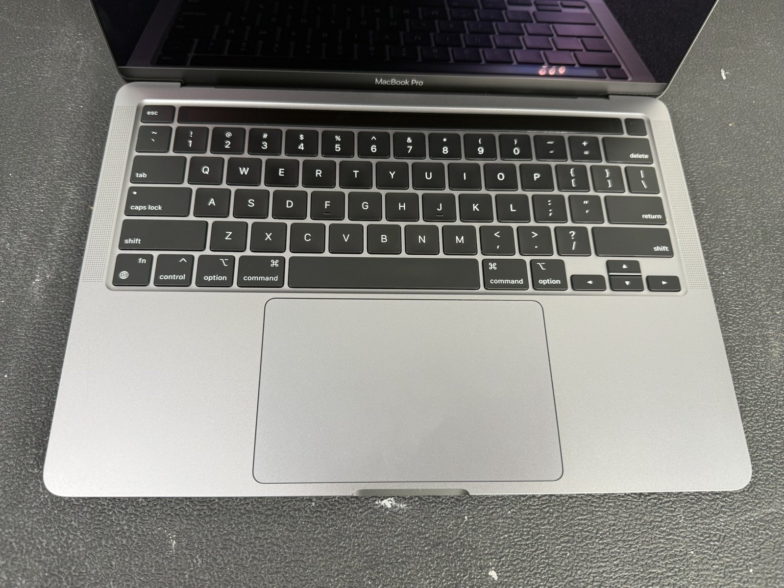 Apple MacBook Pro A2338 13.3″ 8-Core M1 2020 8GB DDR4 256GB Touchbar