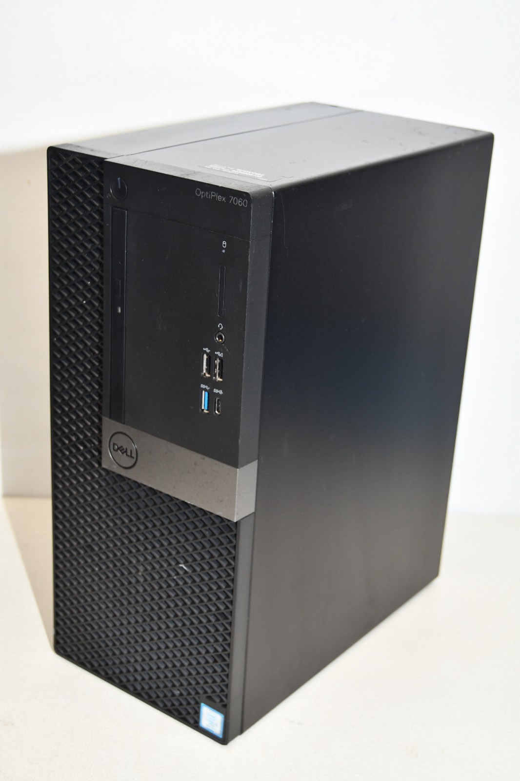 ^ Dell OptiPlex 7060 Desktop Intel i5-8500 @ 3.00GHz 8GB RAM No HD #X7020