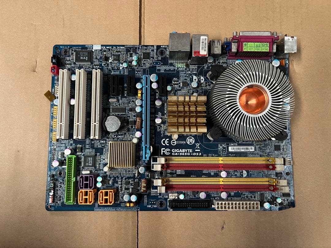 GIGABYTE GA-8I945GZ-RH ATX Motherboard Socket Does Not Apply