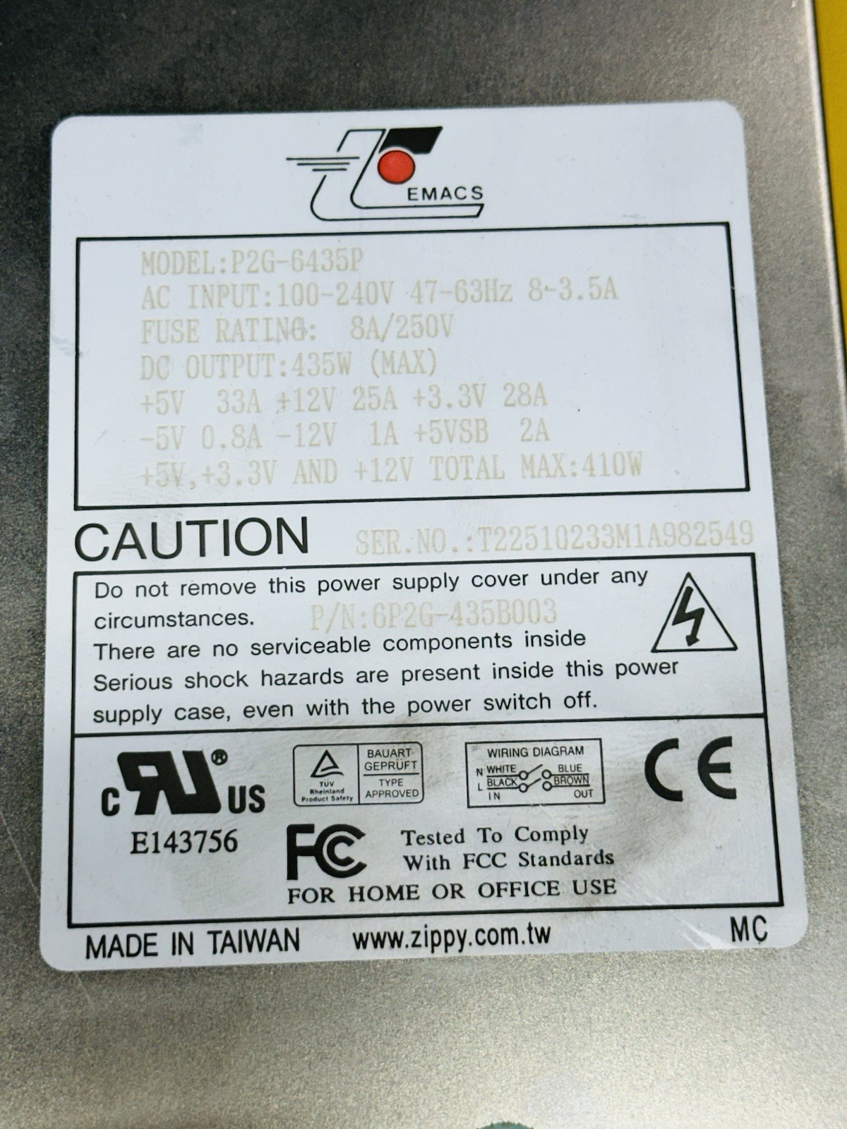 Zippy Emacs P2G-6435P Power Supply 435W 100-240V 8A/250V