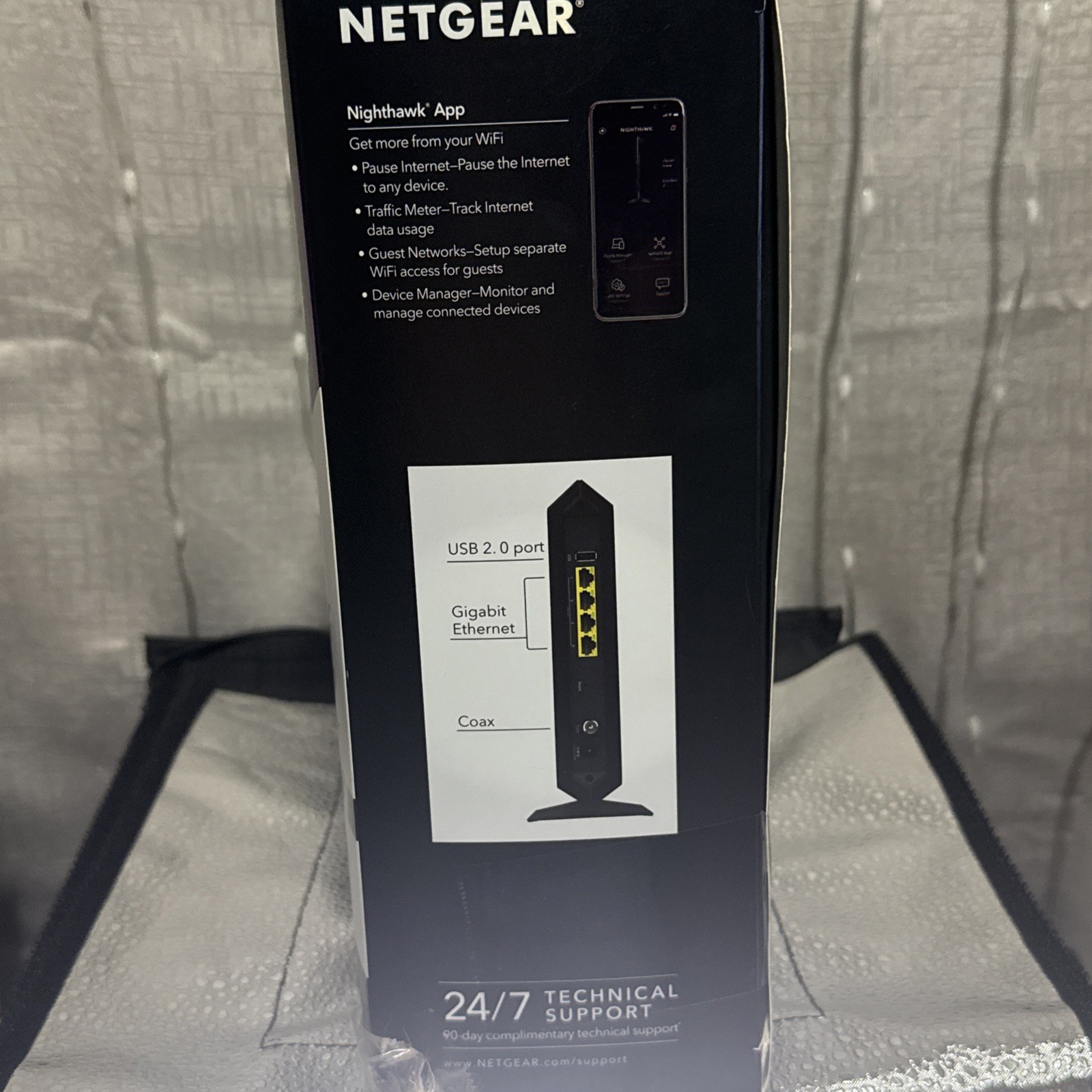 NETGEAR Nighthawk AC1900 4 Wireless-Wi-Fi 802.11ac Router – C7000-100NAS
