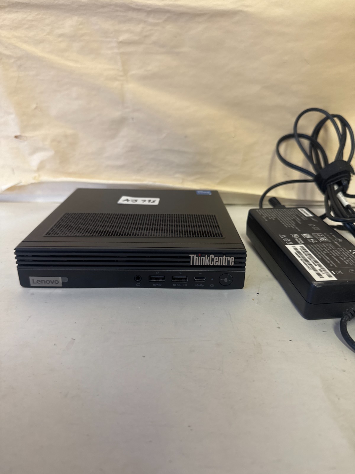 Lenovo Thinkcentre M90q Gen 3 i5-12400 2.5Ghz 8GB RAM 256GB NVMe Win11P
