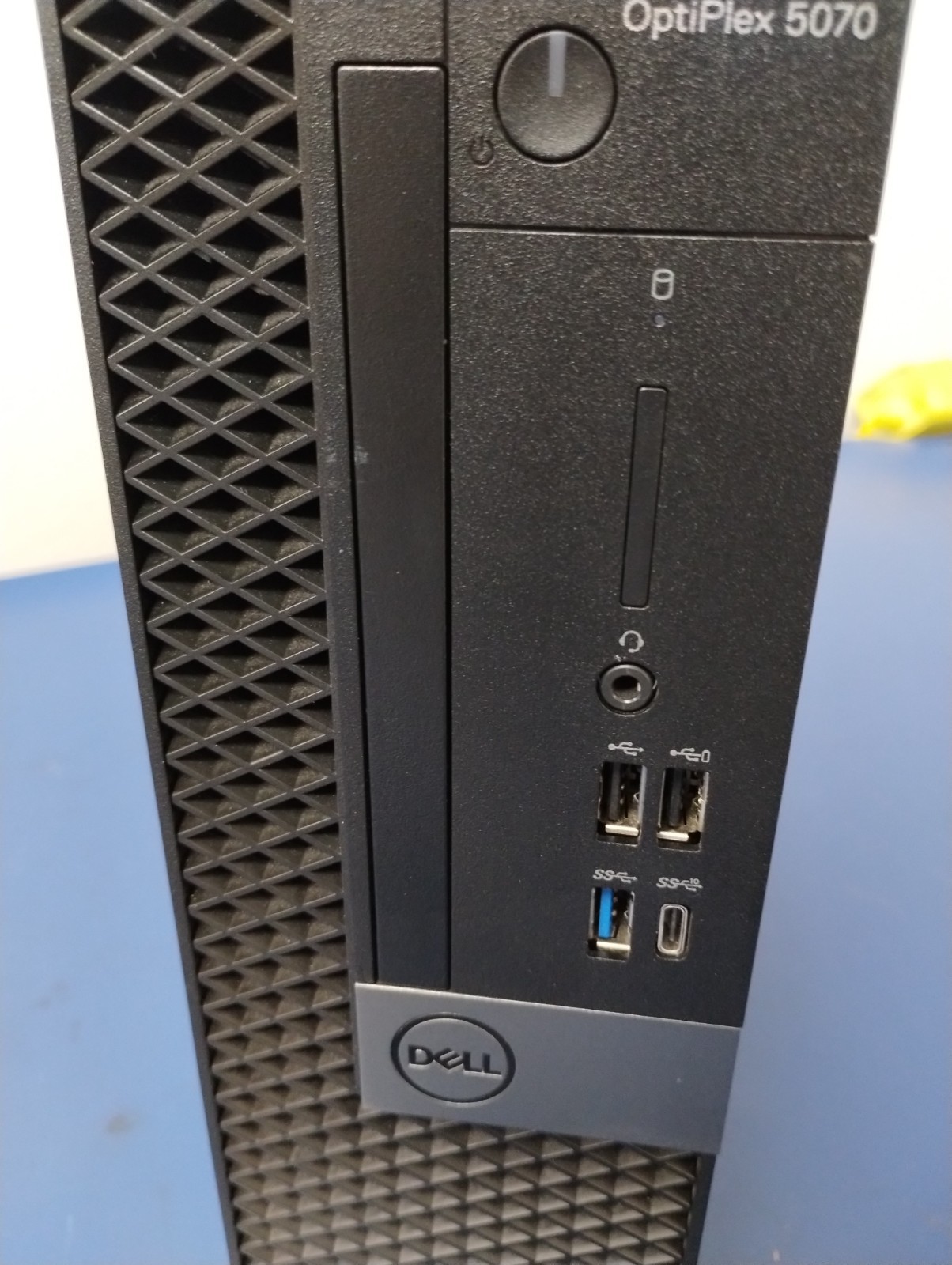 DELL OptiPlex 5070 i5-9500 3.00 GHz16GB RAM 256 GB M.2 Intel(R) UHD Graphics 630